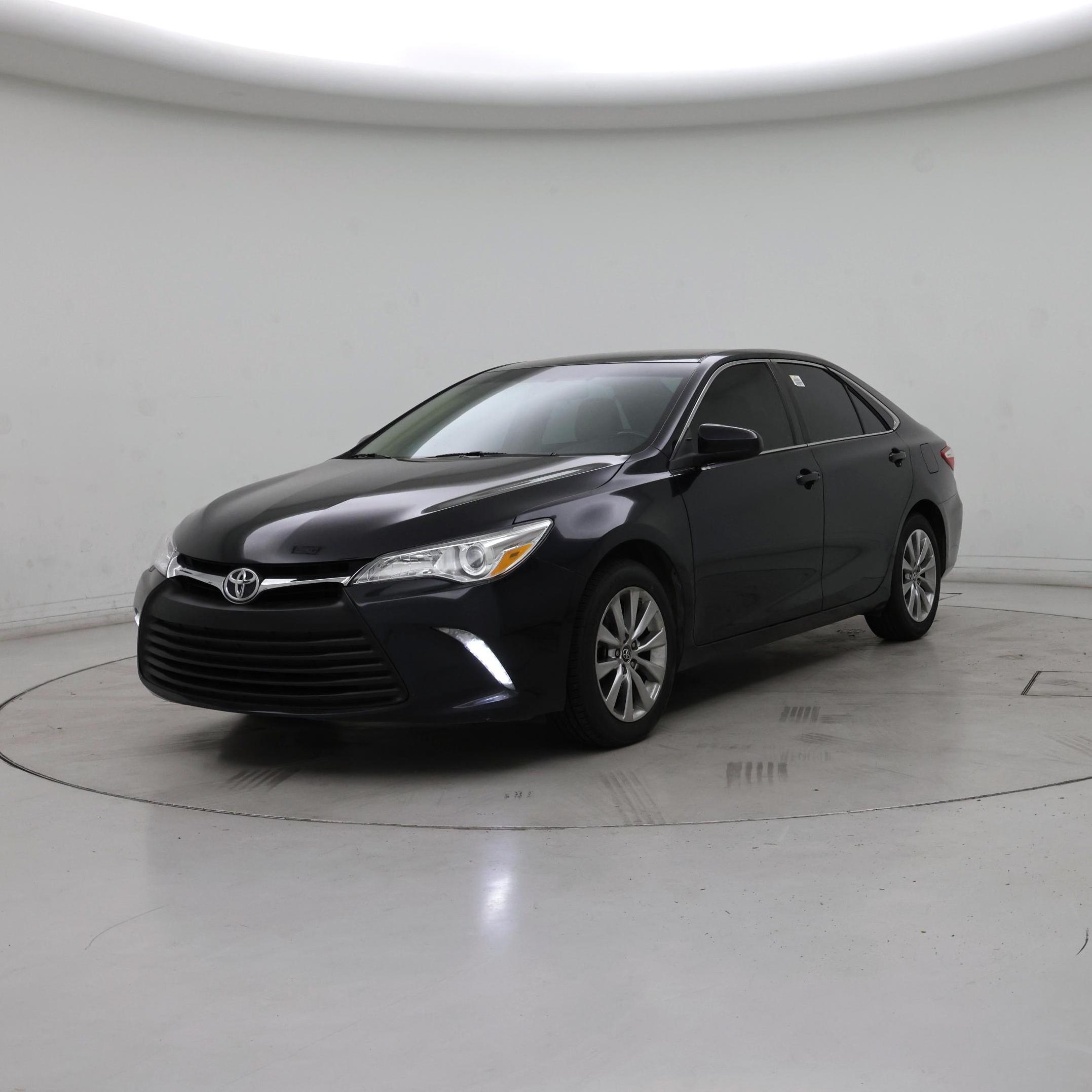 Thumbnail: 2015 Toyota Camry - 4