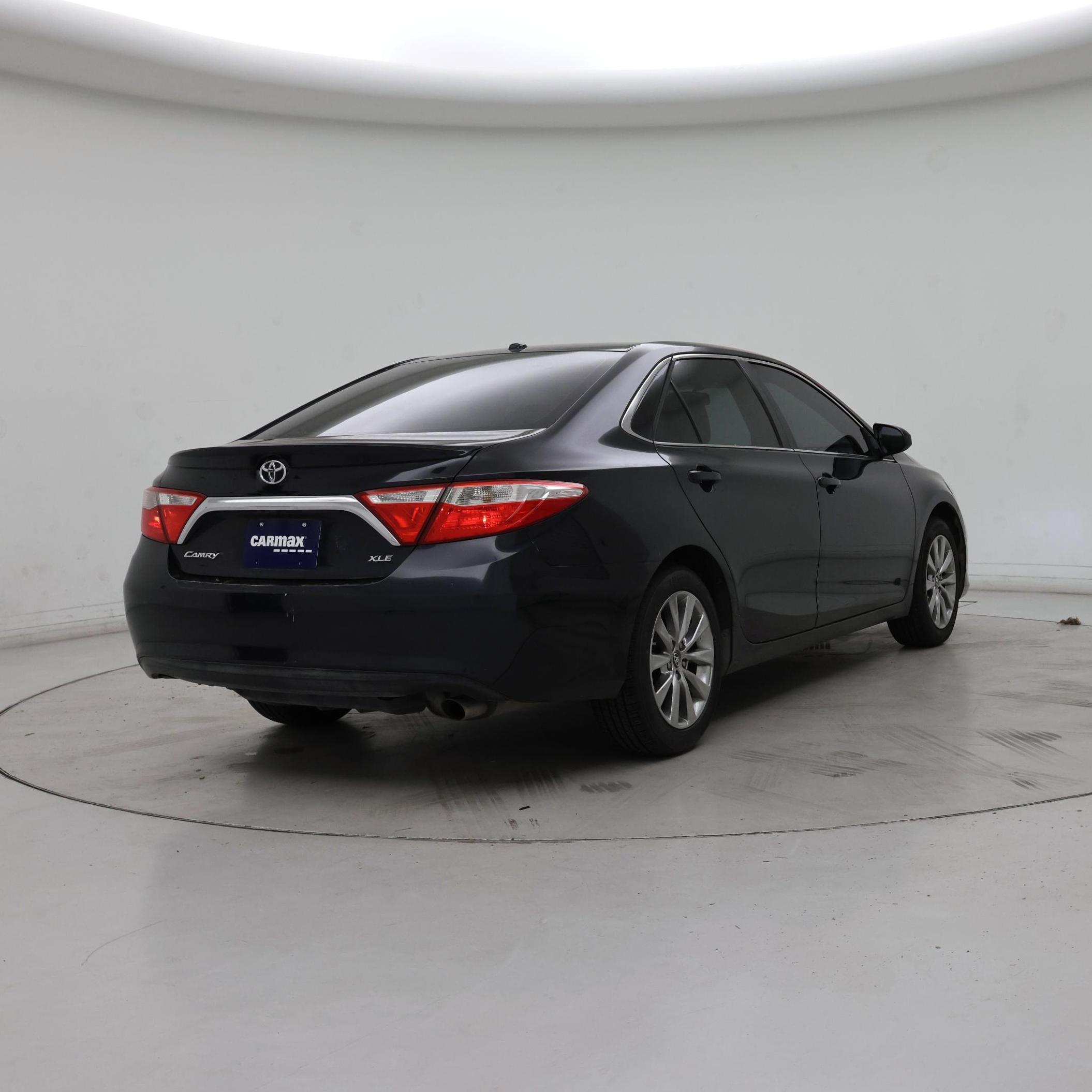 Thumbnail: 2015 Toyota Camry - 8