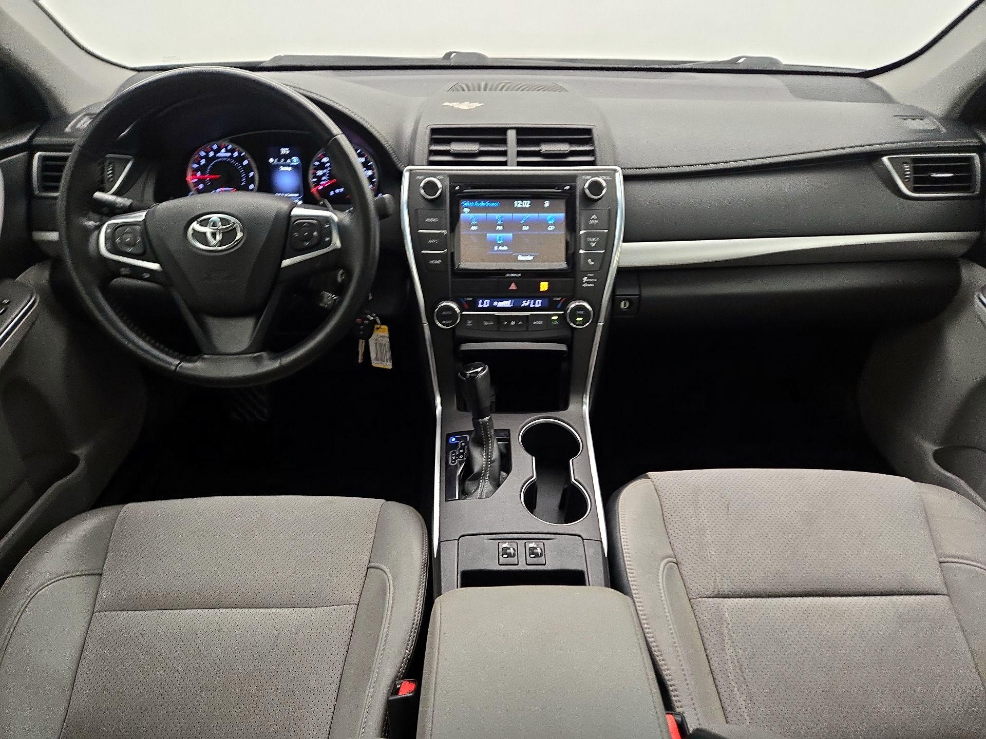 Thumbnail: 2016 Toyota Camry - 9