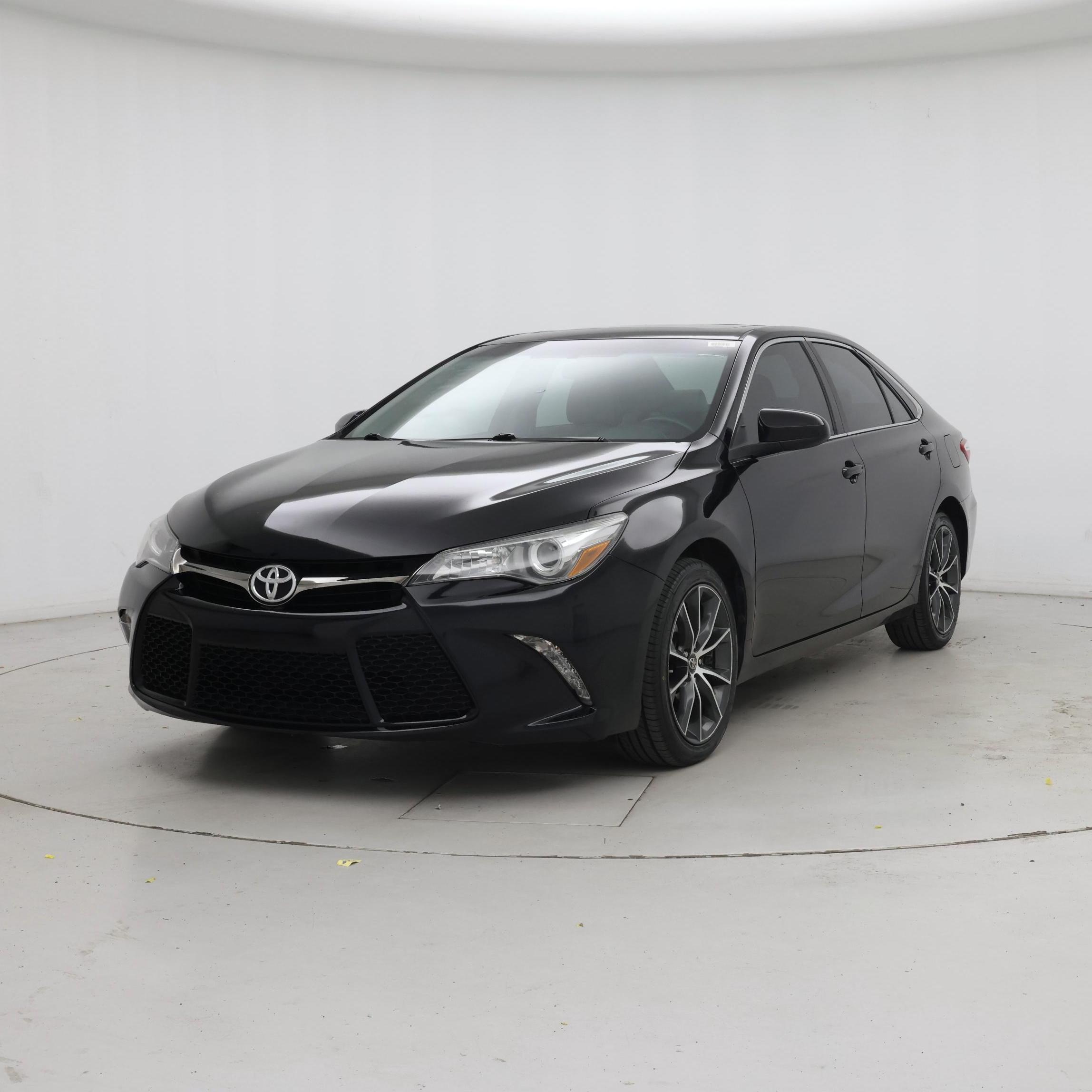 Thumbnail: 2016 Toyota Camry - 4