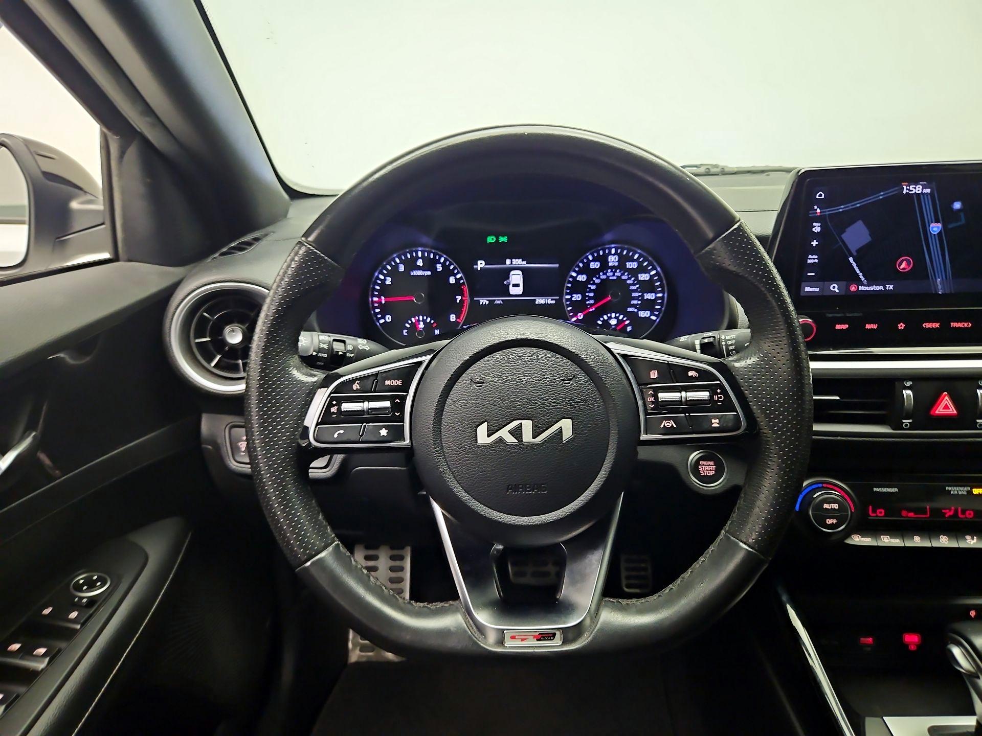 Thumbnail: 2024 Kia Forte - 10