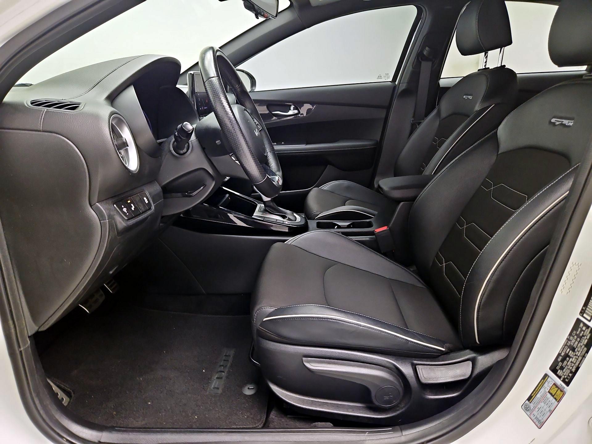 Thumbnail: 2024 Kia Forte - 11