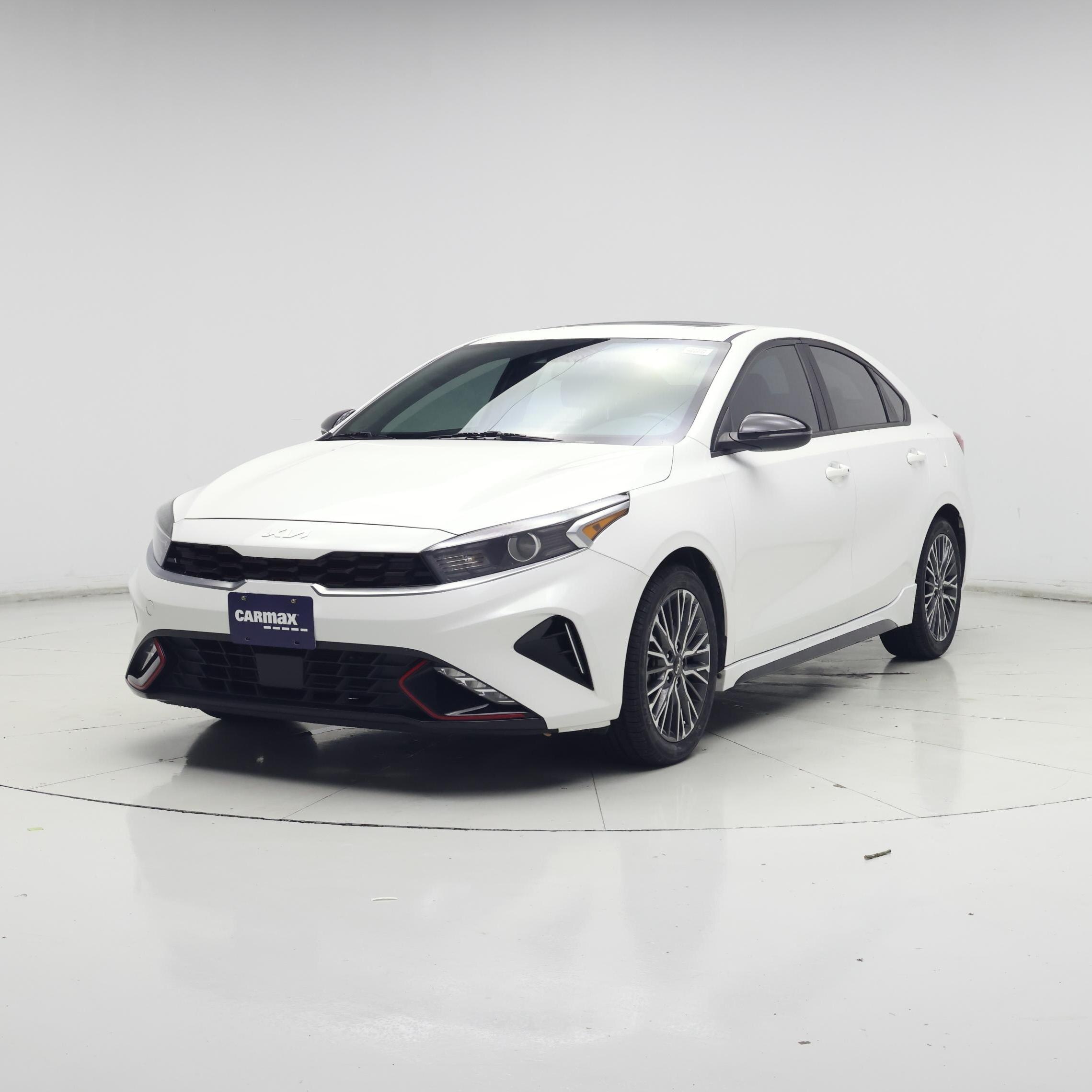 Thumbnail: 2024 Kia Forte - 4