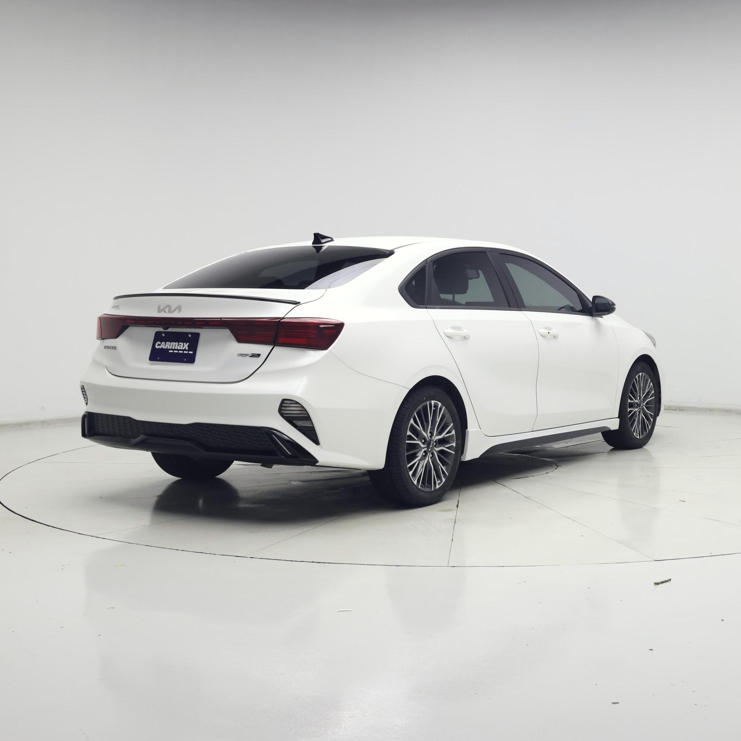 Thumbnail: 2024 Kia Forte - 8
