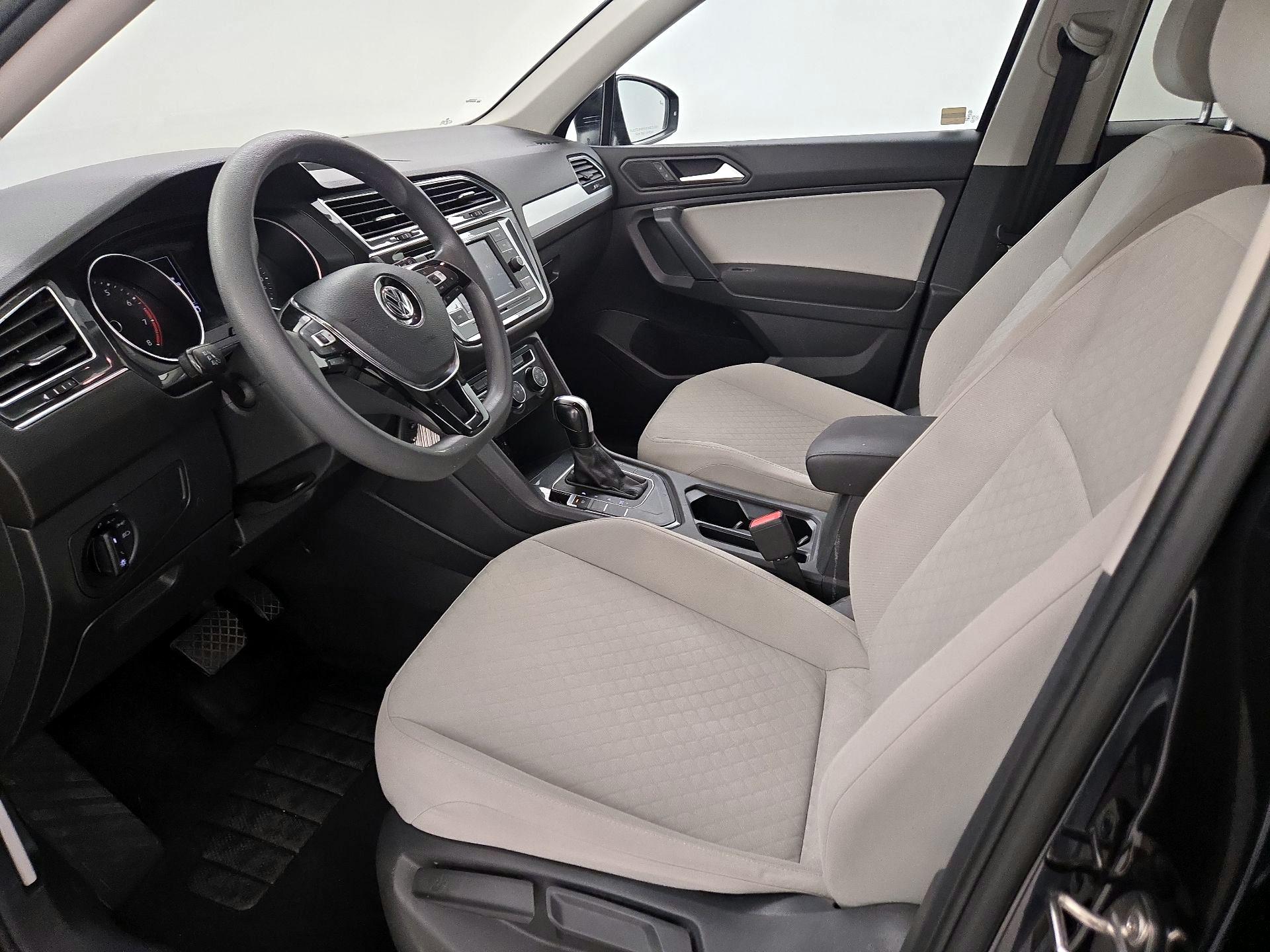 Thumbnail: 2019 Volkswagen Tiguan - 11