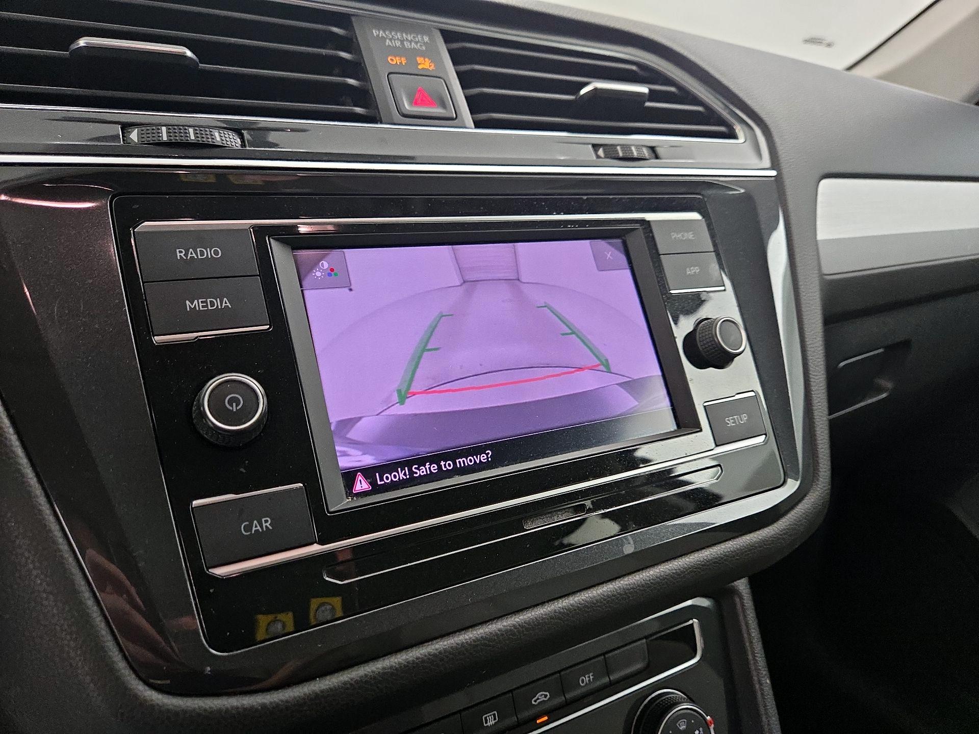 Thumbnail: 2019 Volkswagen Tiguan - 14