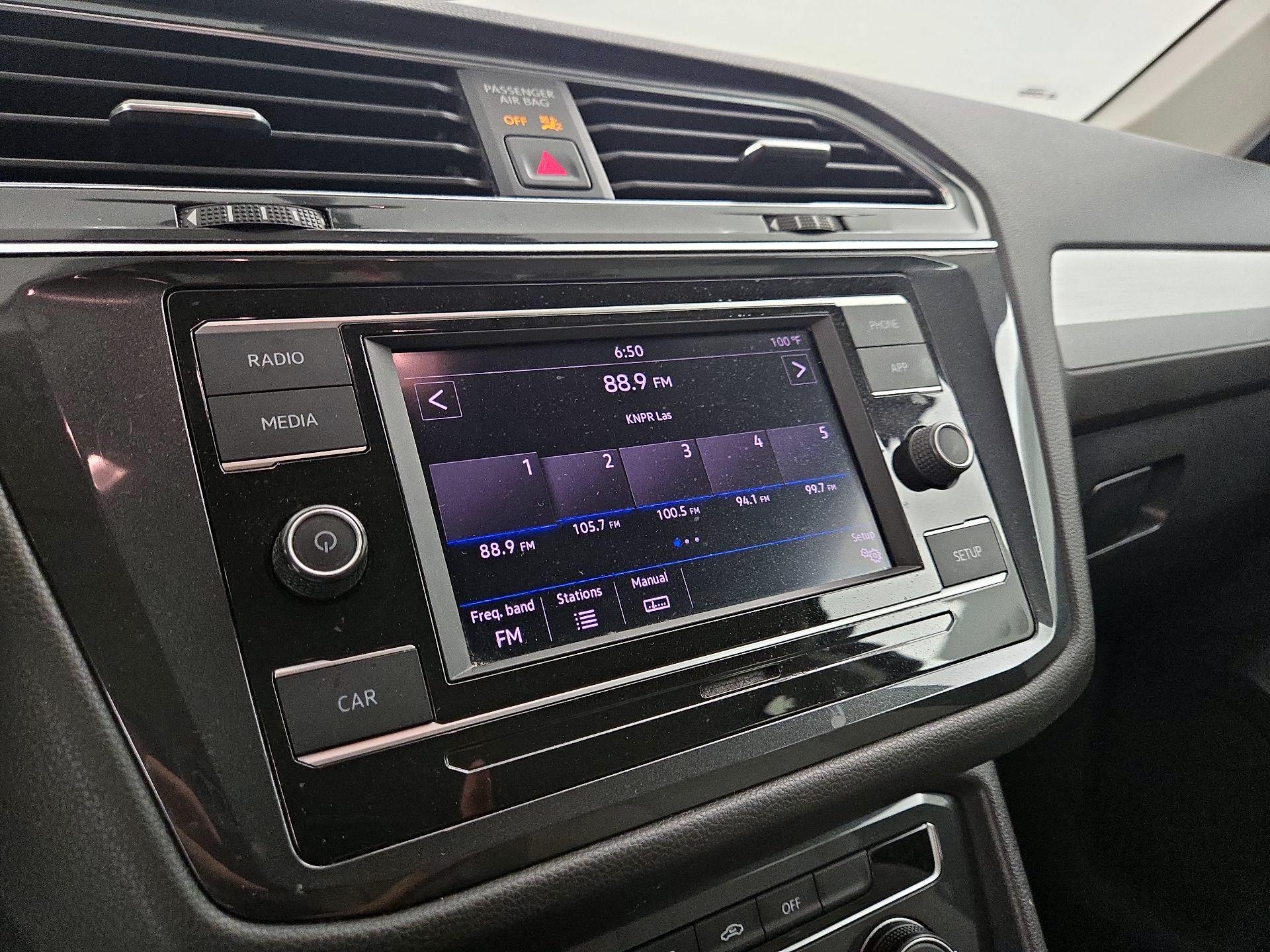 Thumbnail: 2019 Volkswagen Tiguan - 15