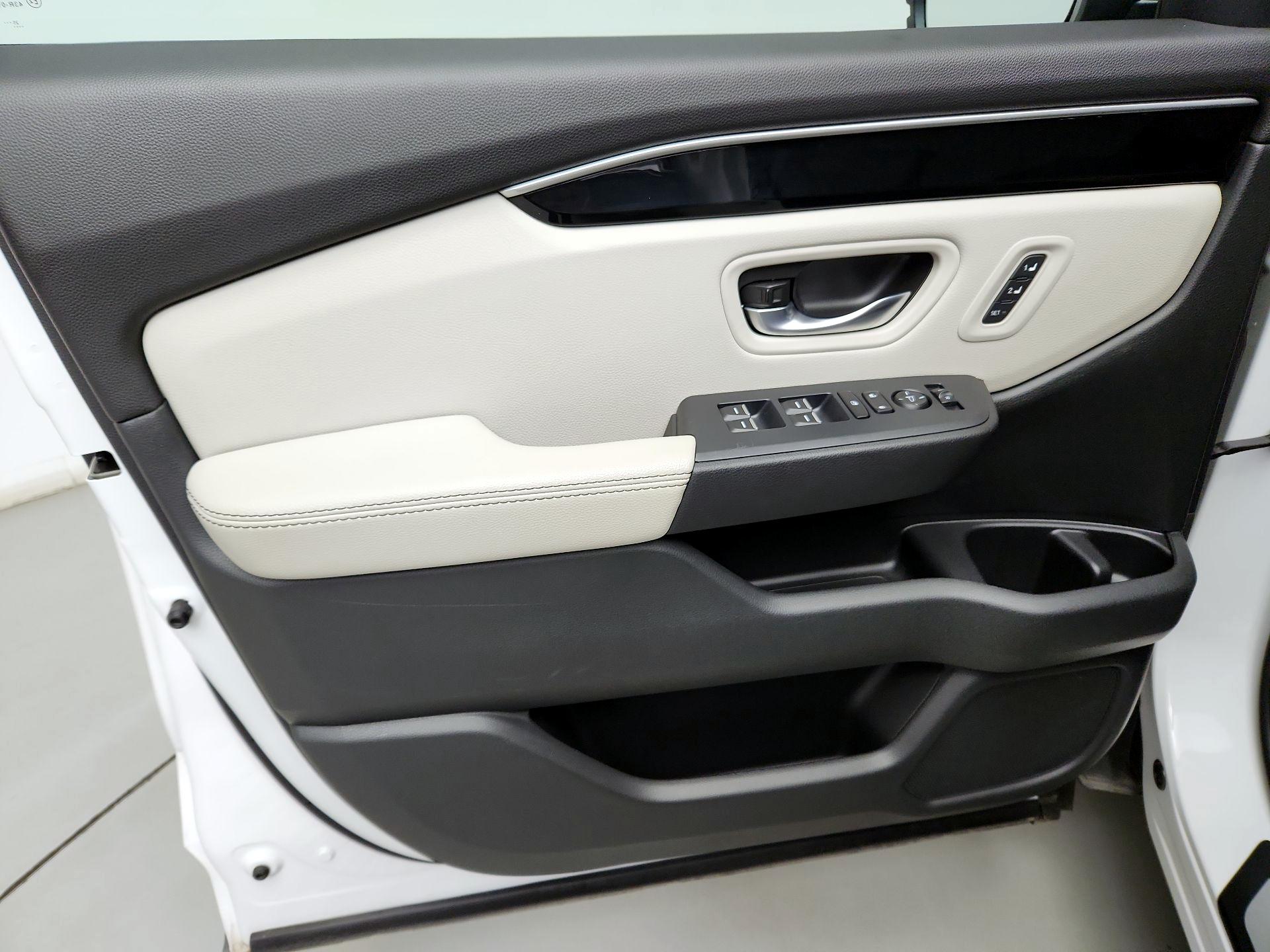 Thumbnail: 2026 Honda Pilot - 12