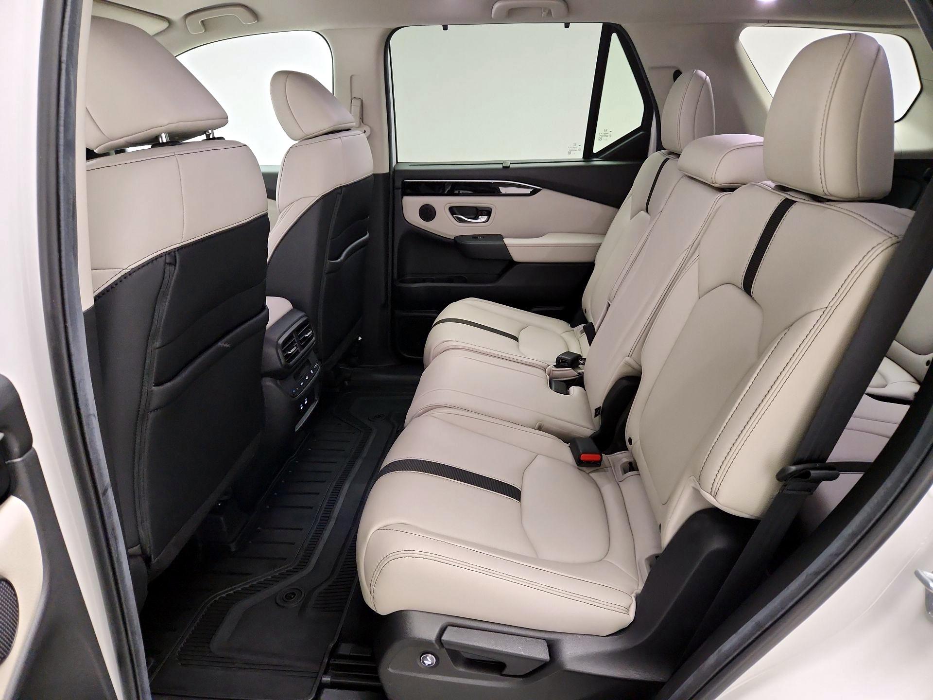 Thumbnail: 2026 Honda Pilot - 19
