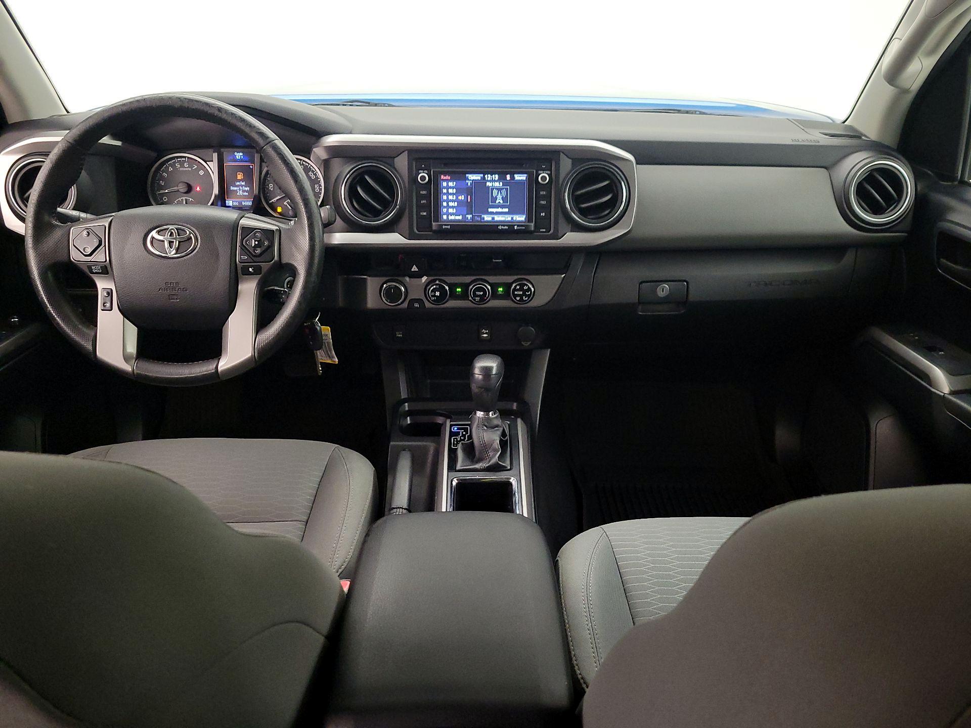 Thumbnail: 2016 Toyota Tacoma - 9