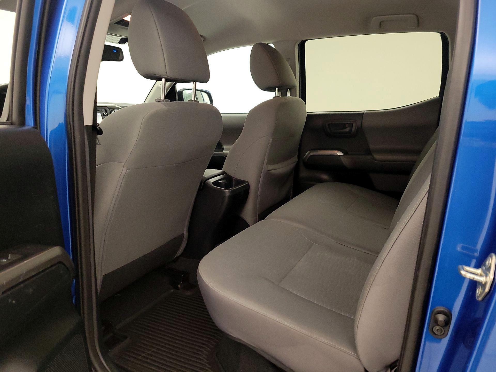 Thumbnail: 2016 Toyota Tacoma - 19