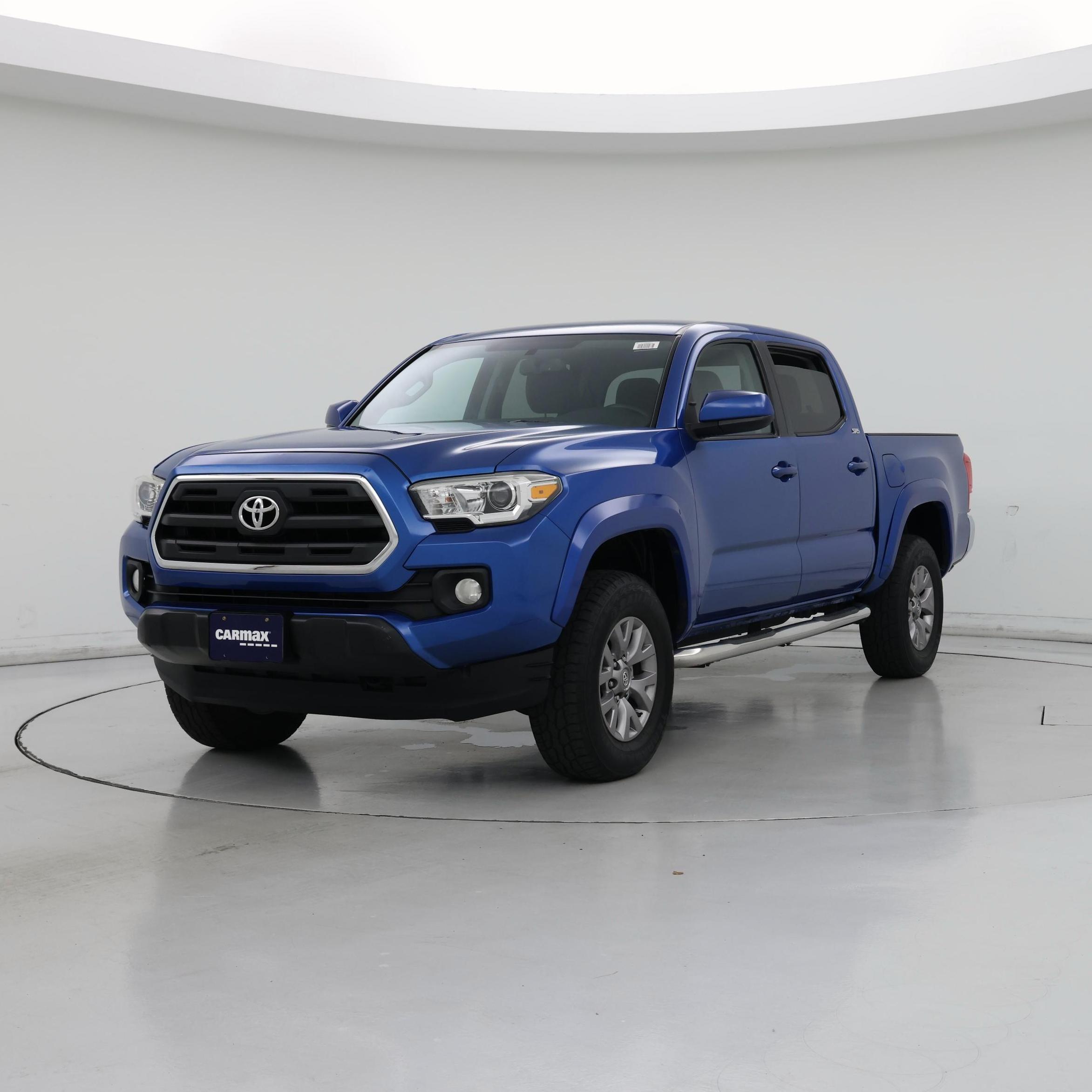 Thumbnail: 2016 Toyota Tacoma - 4
