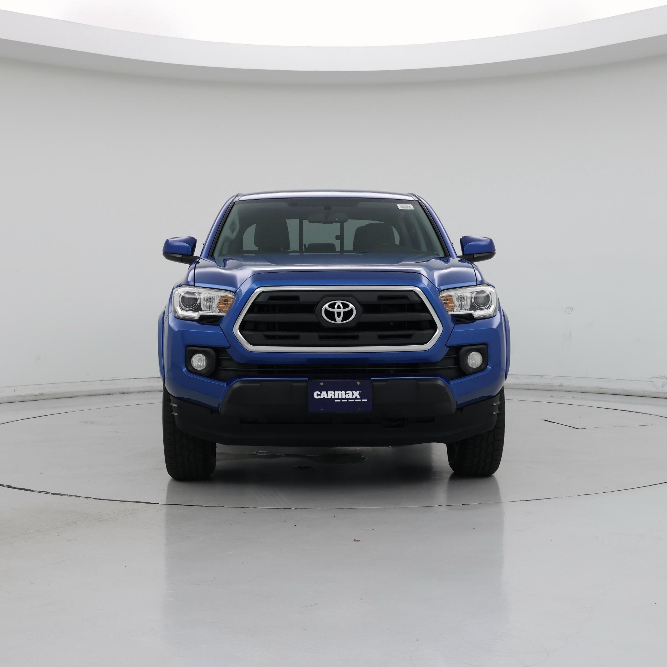 Thumbnail: 2016 Toyota Tacoma - 5