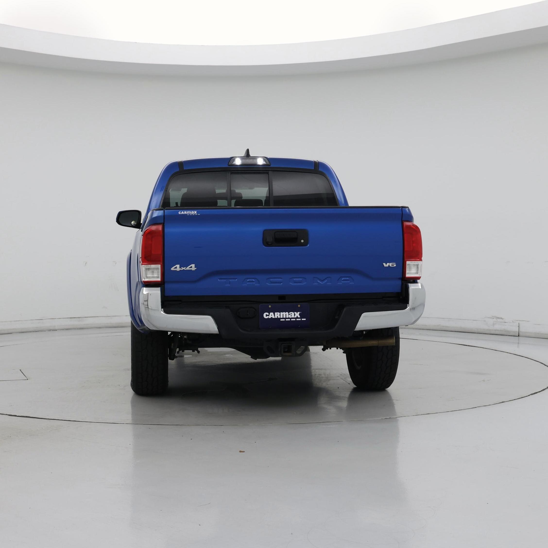 Thumbnail: 2016 Toyota Tacoma - 6