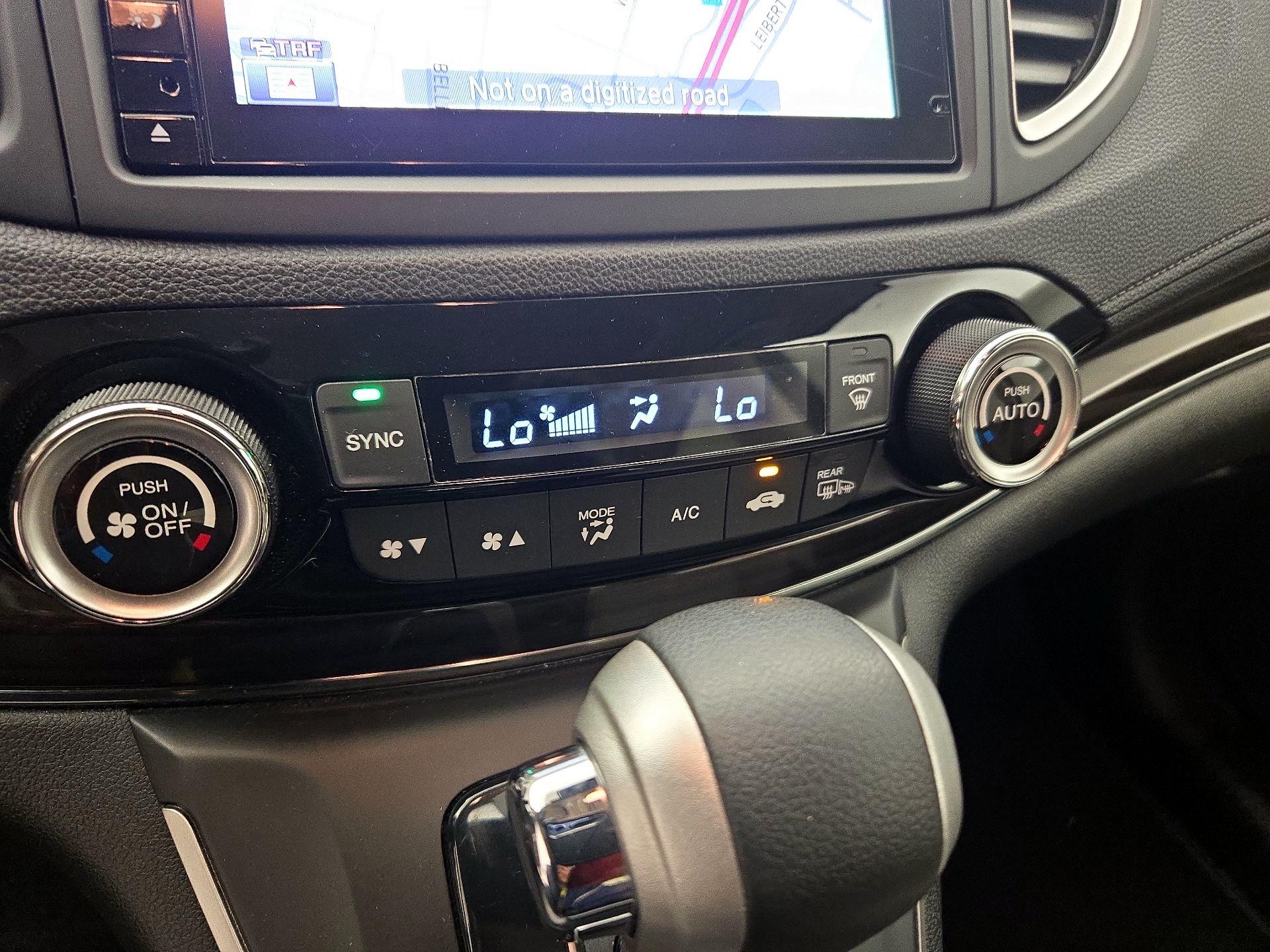 Thumbnail: 2016 Honda CR-V - 17