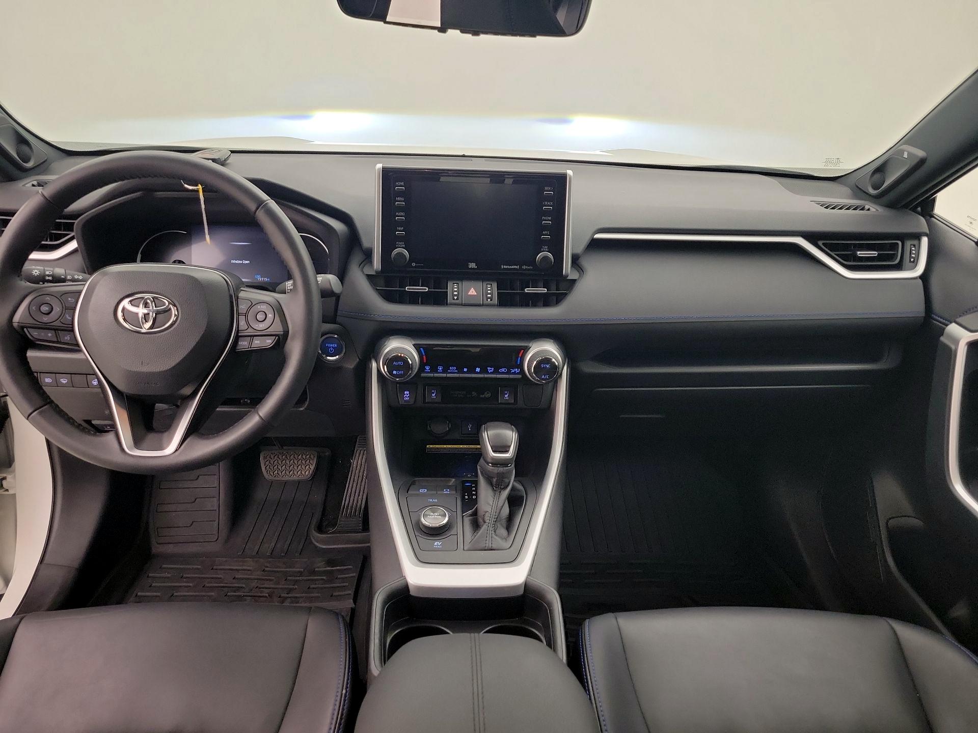 Thumbnail: 2021 Toyota RAV4 - 9