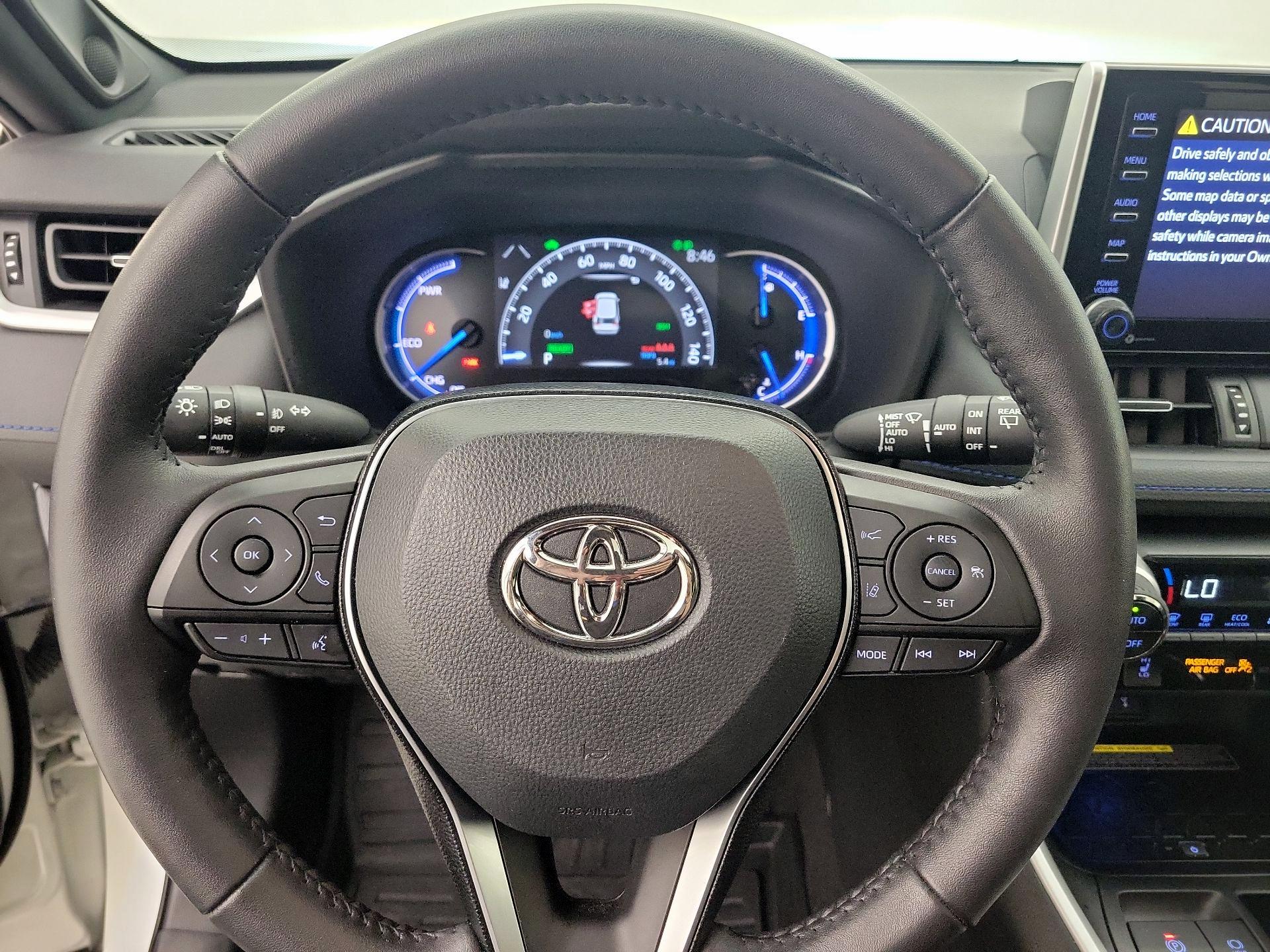 Thumbnail: 2021 Toyota RAV4 - 10