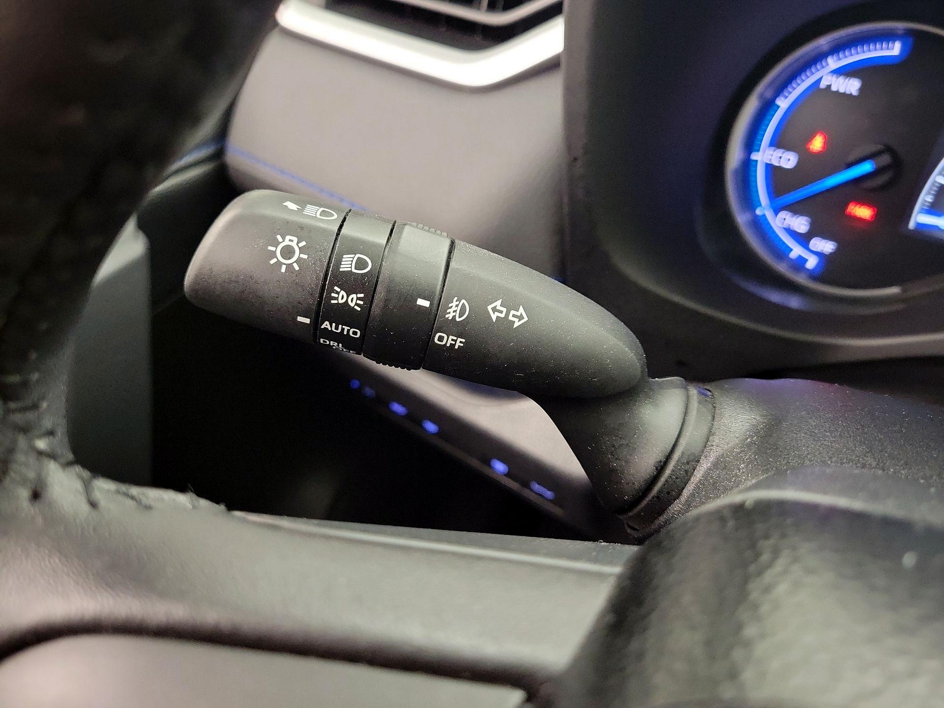 Thumbnail: 2021 Toyota RAV4 - 13