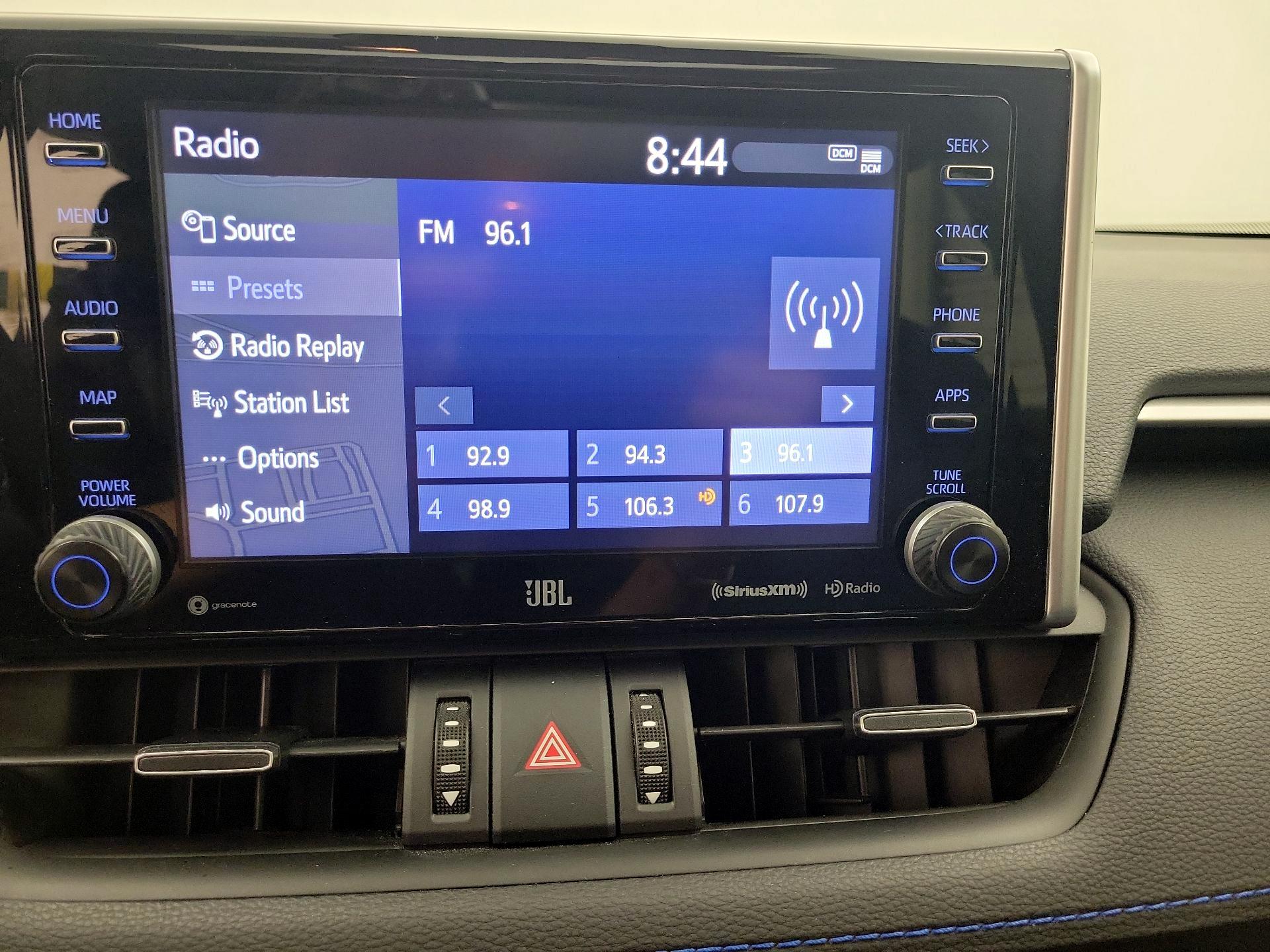 Thumbnail: 2021 Toyota RAV4 - 16