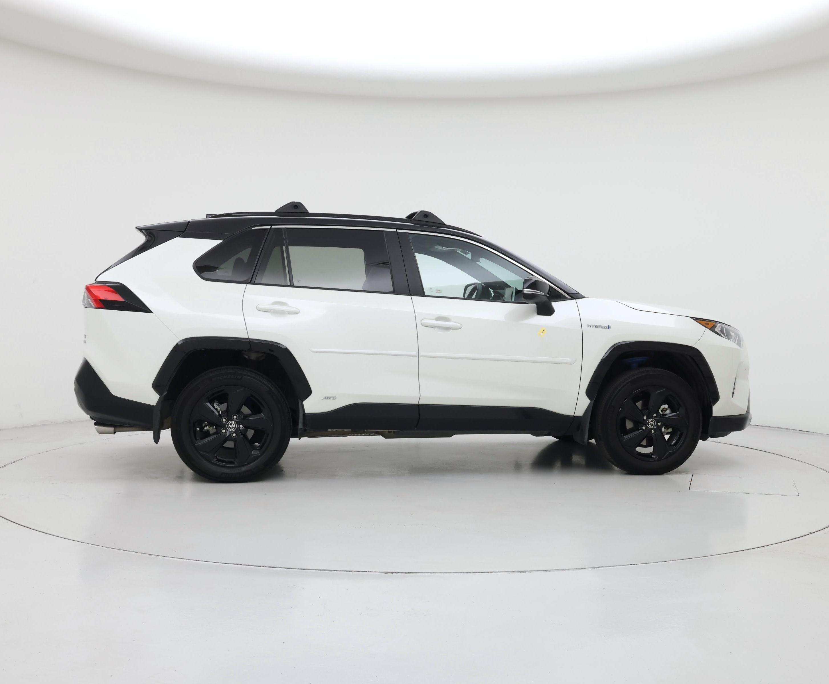 Thumbnail: 2021 Toyota RAV4 - 7