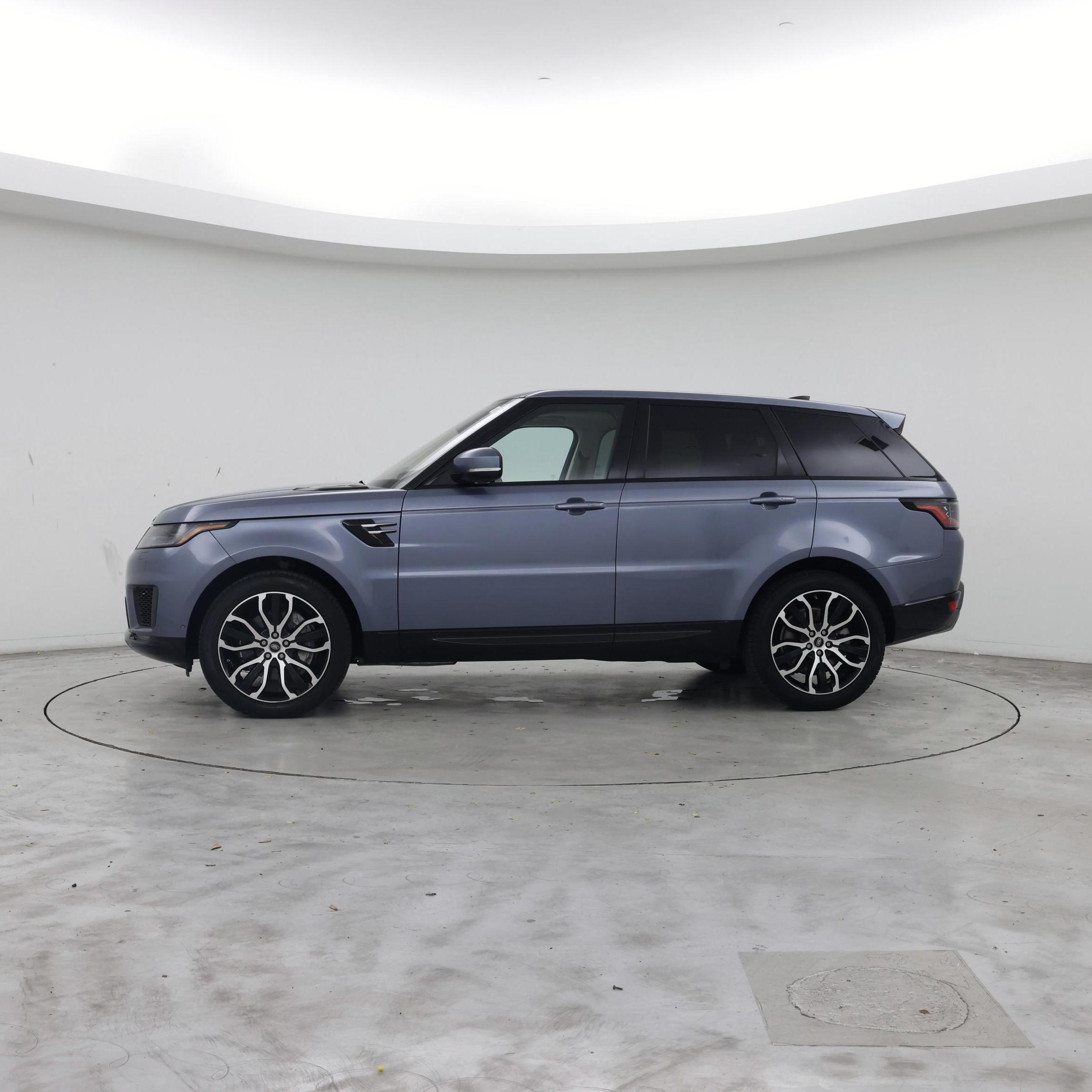 Thumbnail: 2020 Land Rover Range Rover Sport - 3