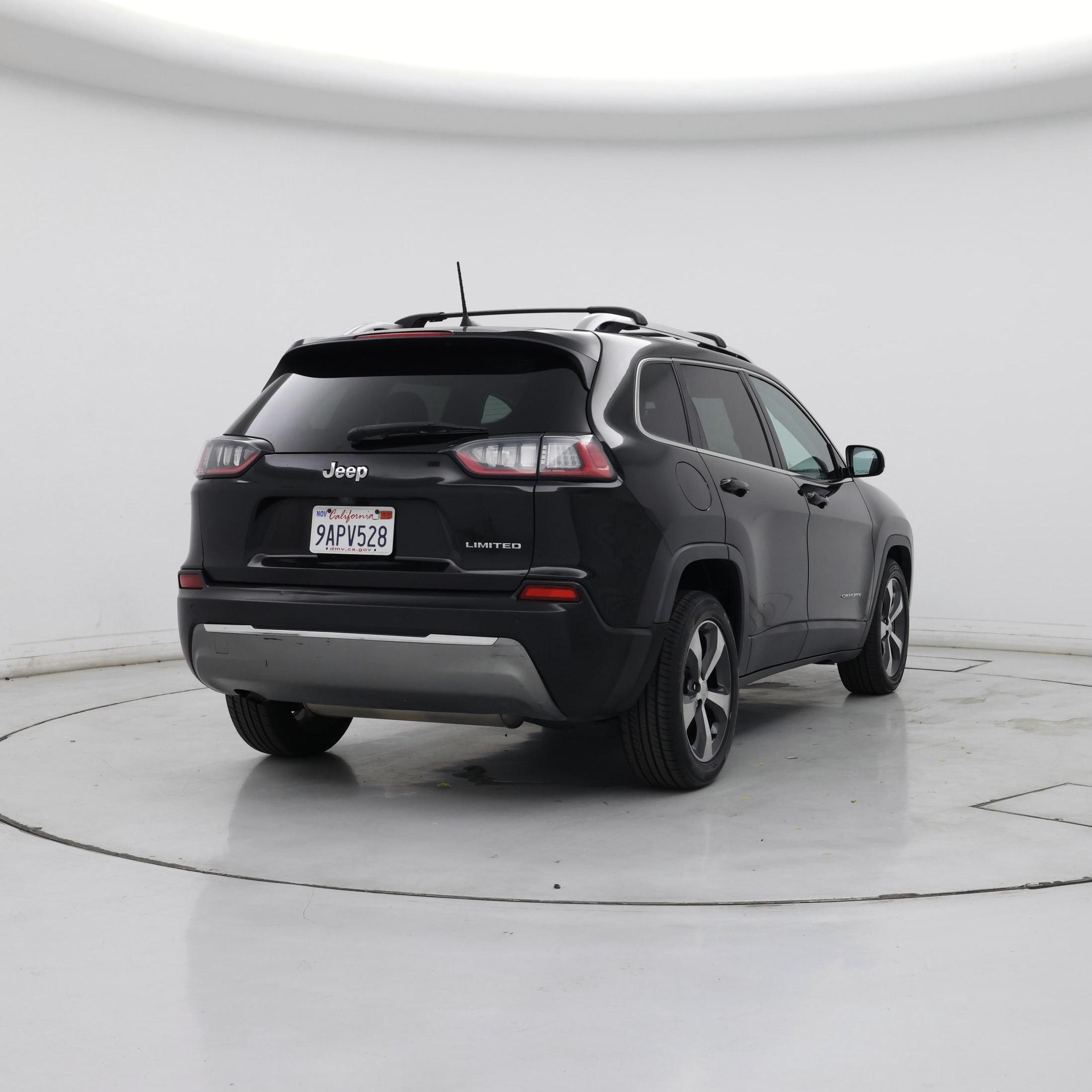 Thumbnail: 2019 Jeep Cherokee - 8