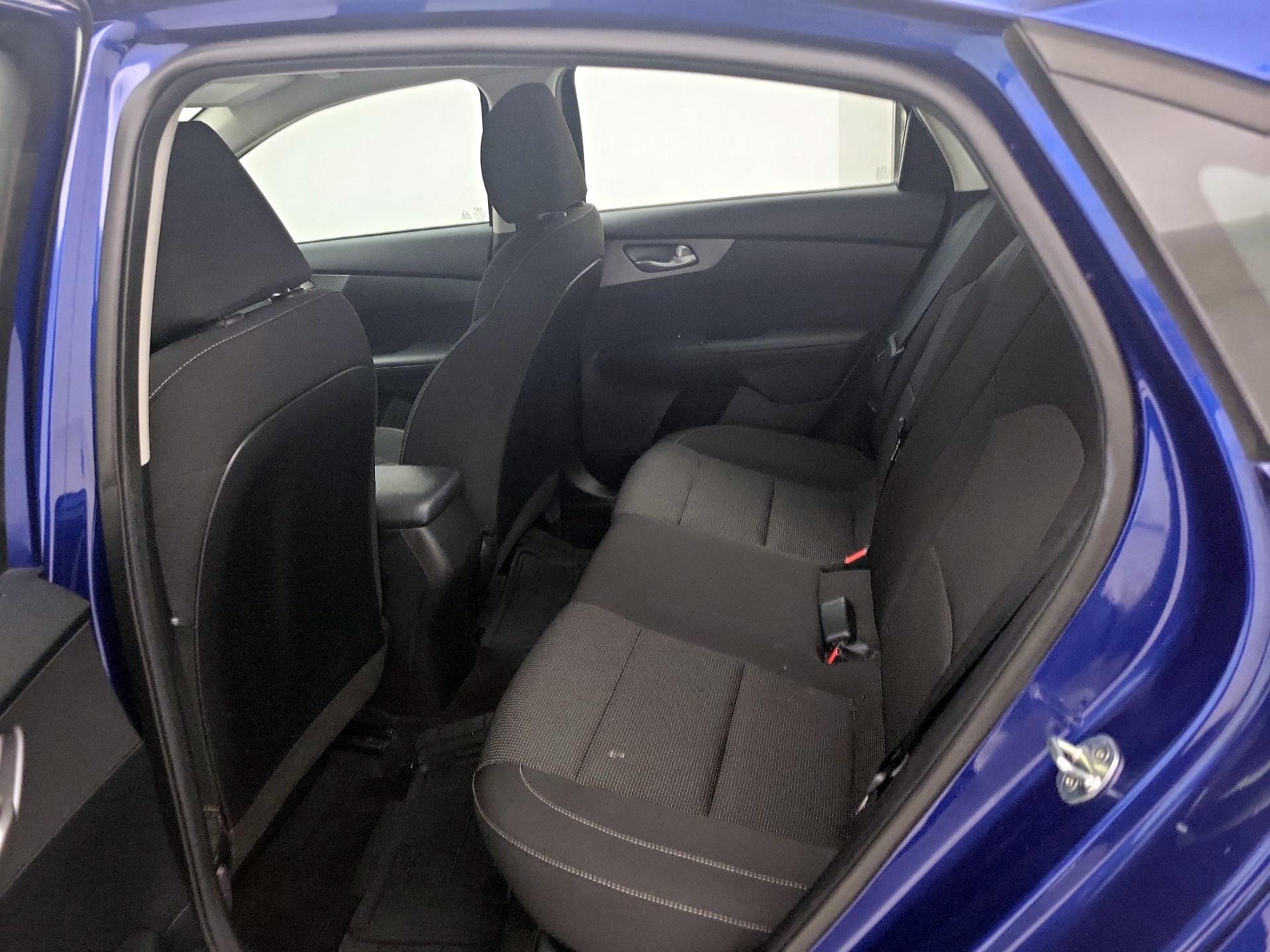 Thumbnail: 2019 Kia Forte - 19