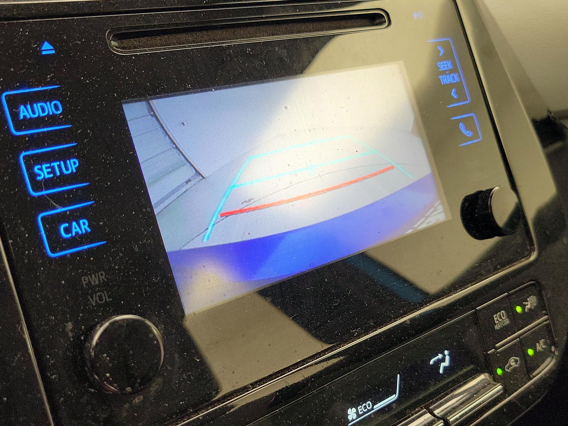 Thumbnail: 2019 Toyota Prius - 14