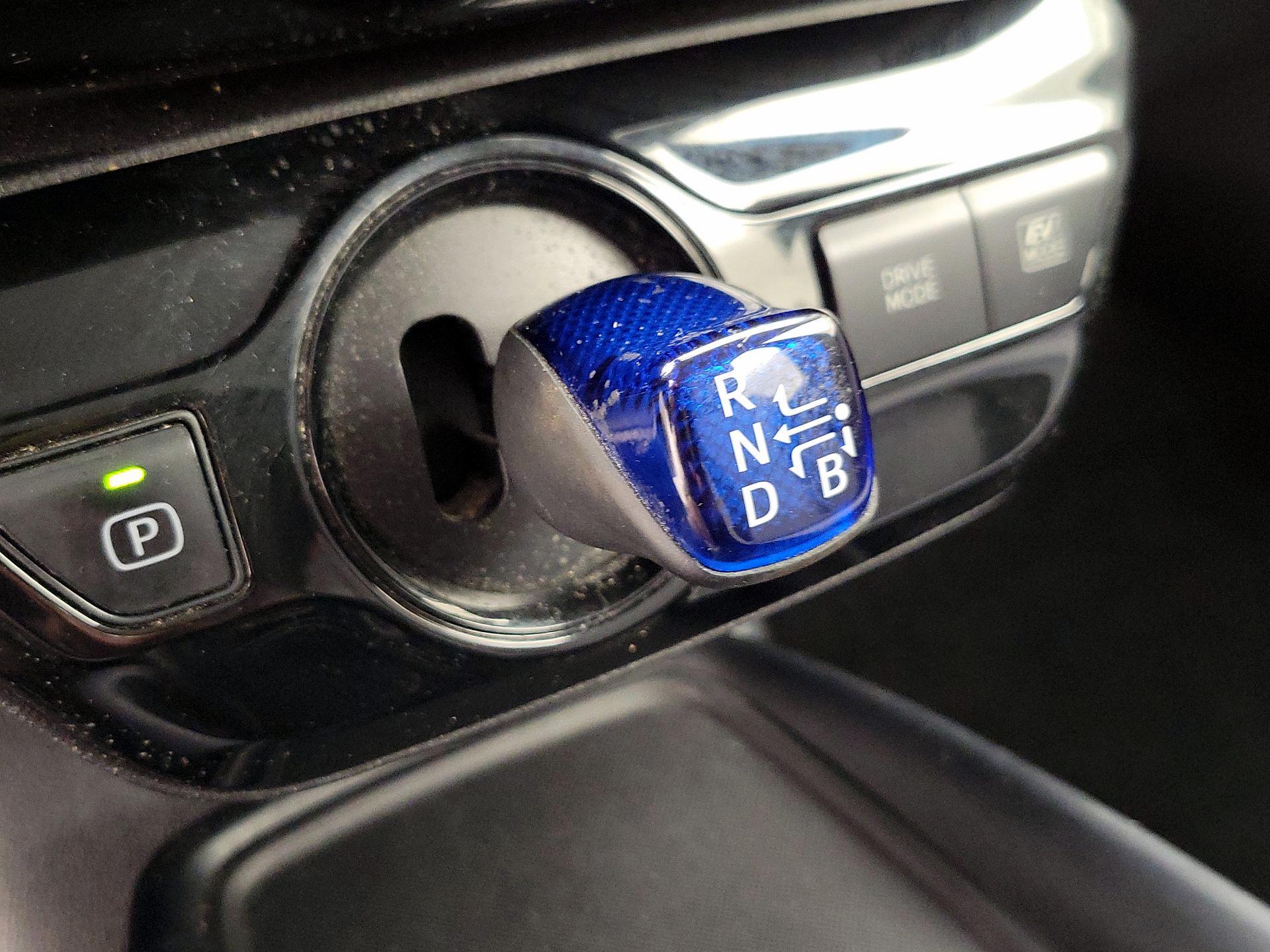 Thumbnail: 2019 Toyota Prius - 17