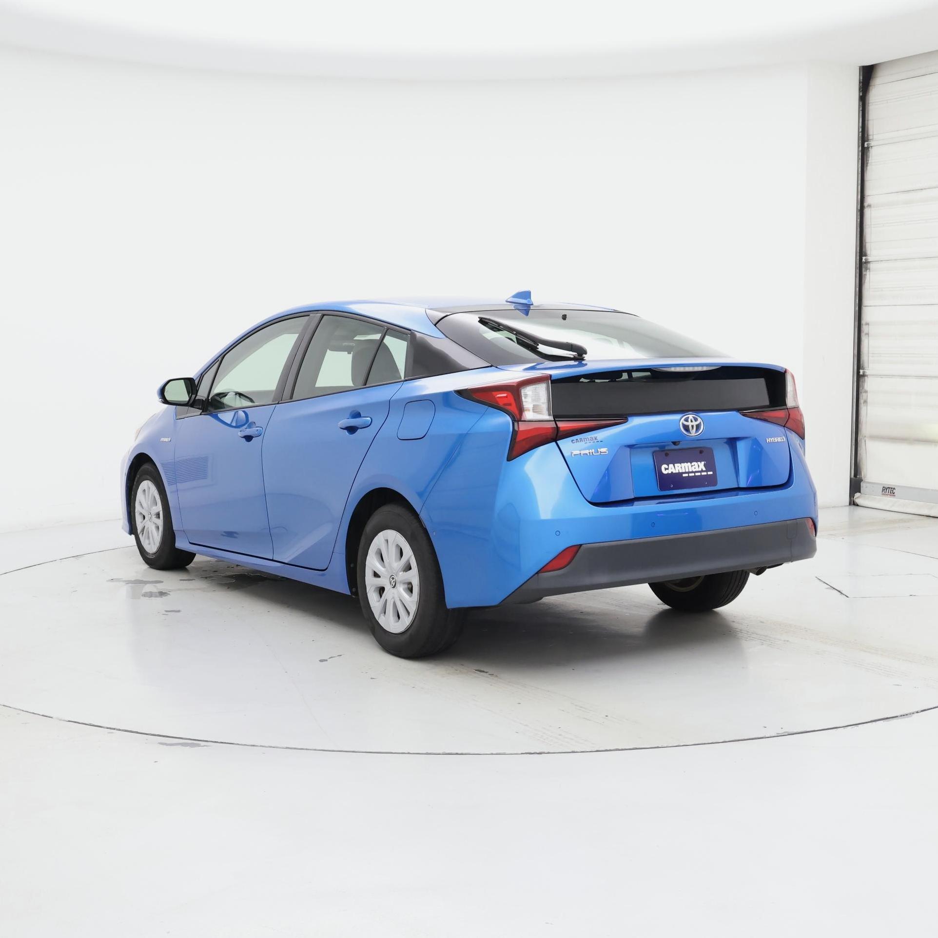 Thumbnail: 2019 Toyota Prius - 2