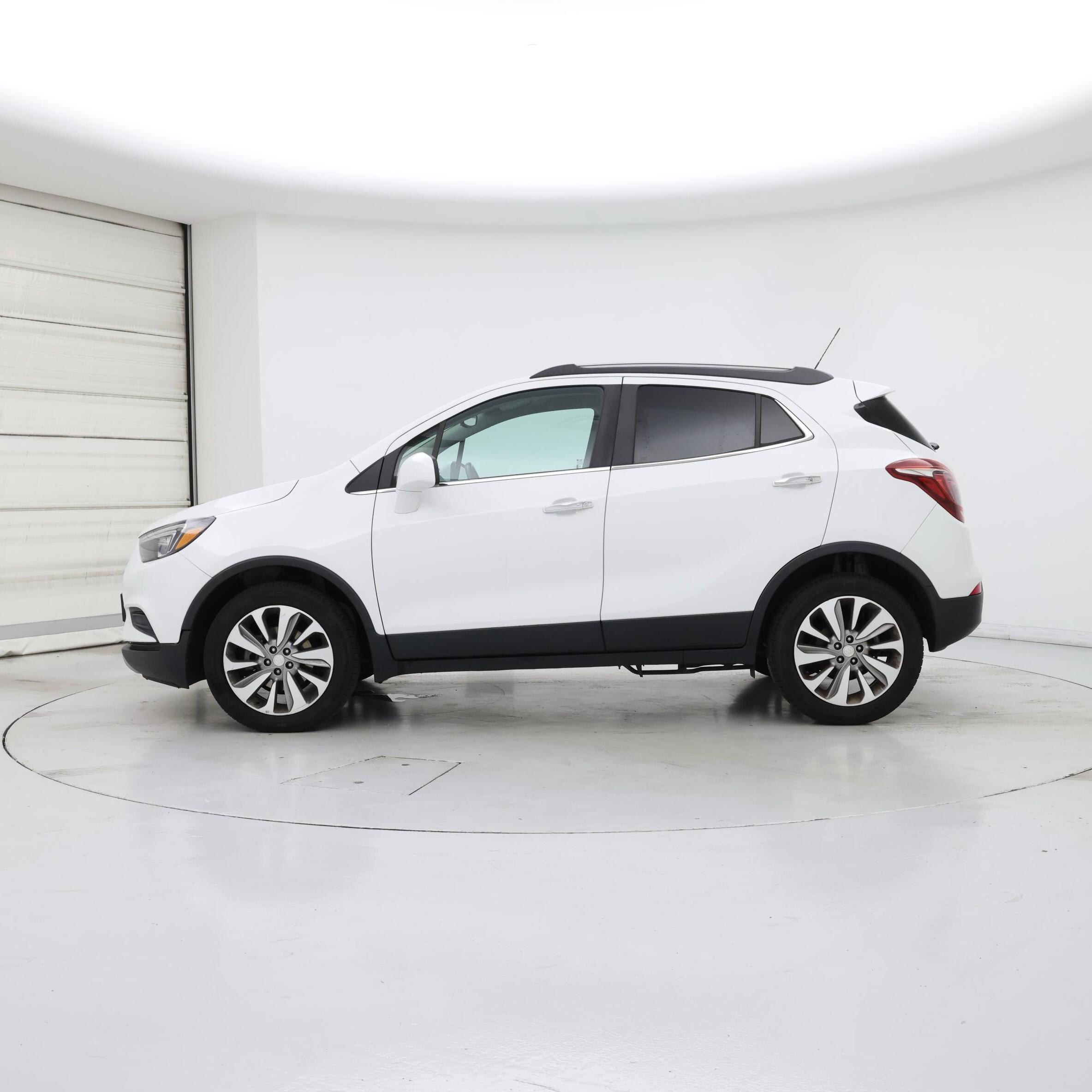 Thumbnail: 2020 Buick Encore - 3