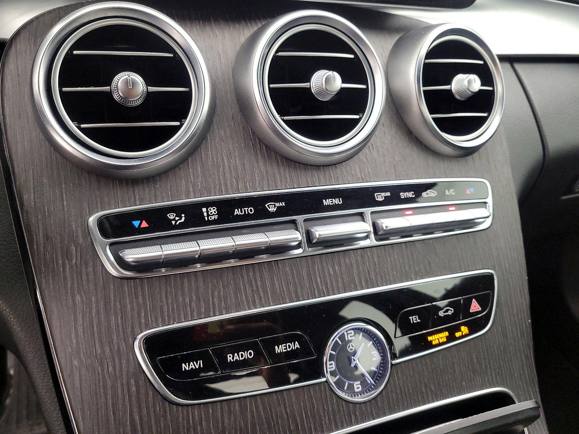 Thumbnail: 2019 Mercedes-Benz C-Class - 16