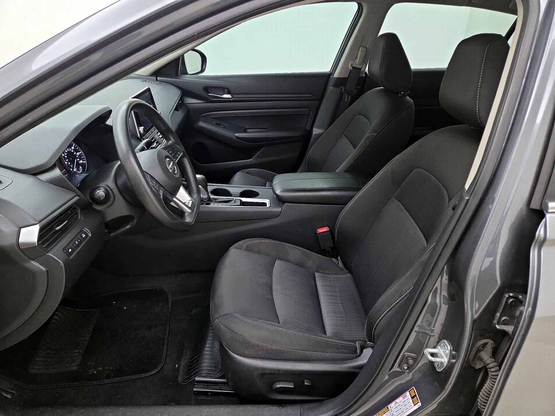 Thumbnail: 2019 Nissan Altima - 11