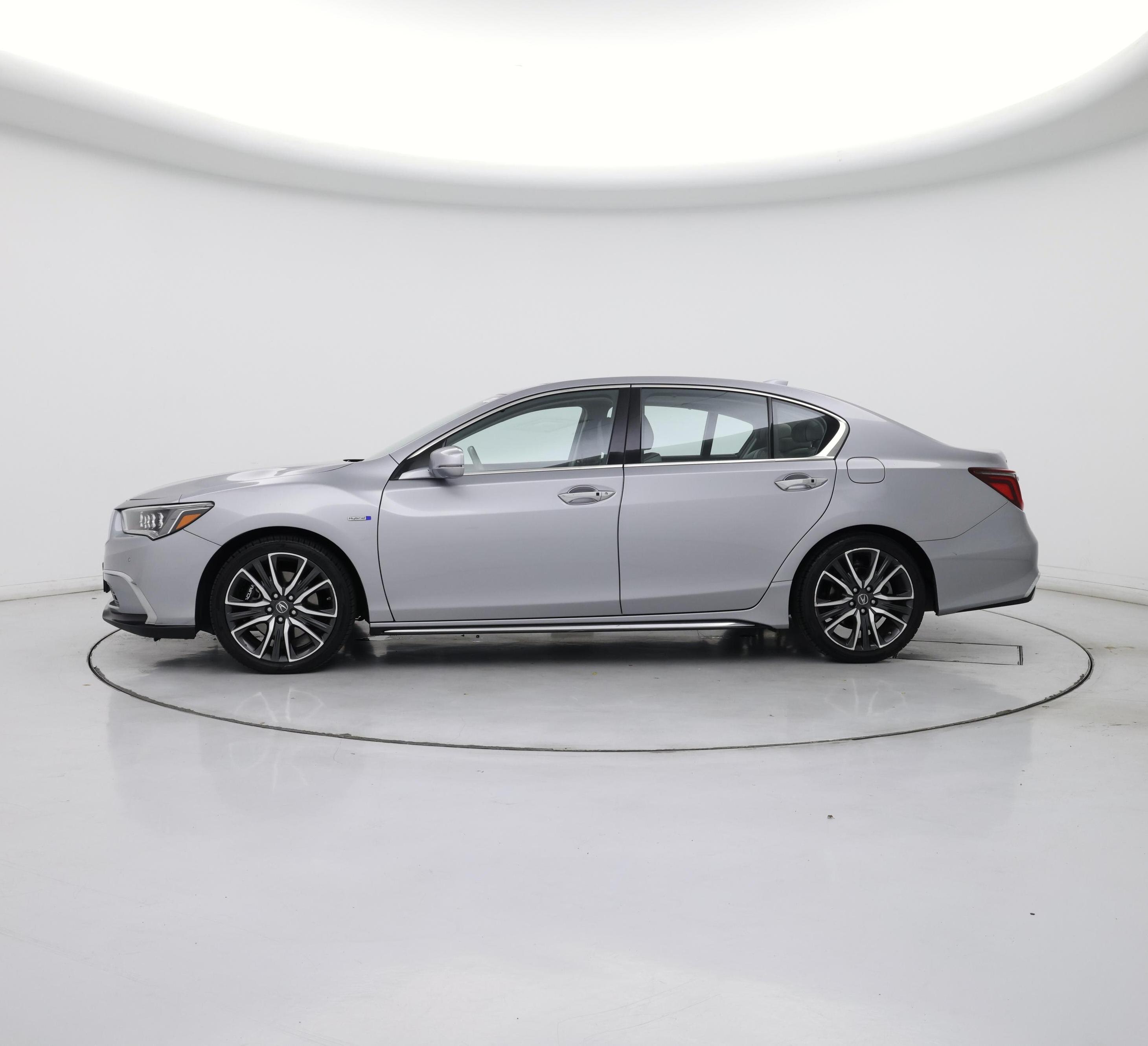 Thumbnail: 2020 Acura RLX - 3