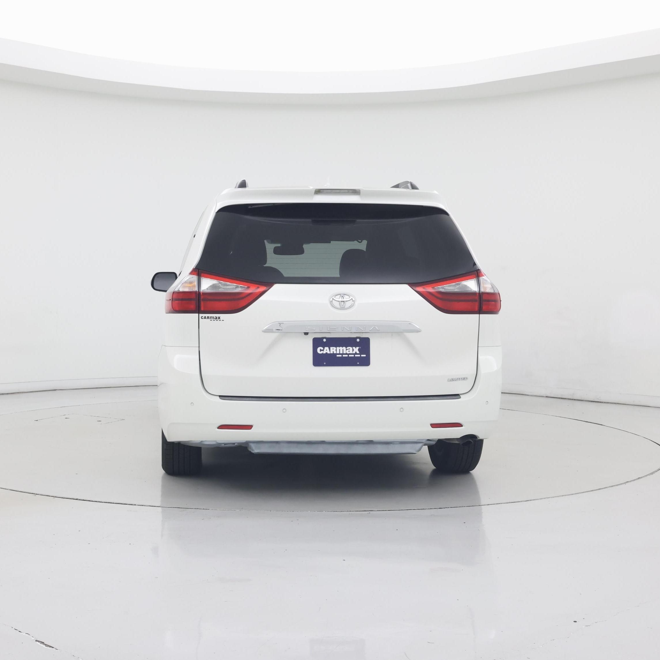 Thumbnail: 2020 Toyota Sienna - 6