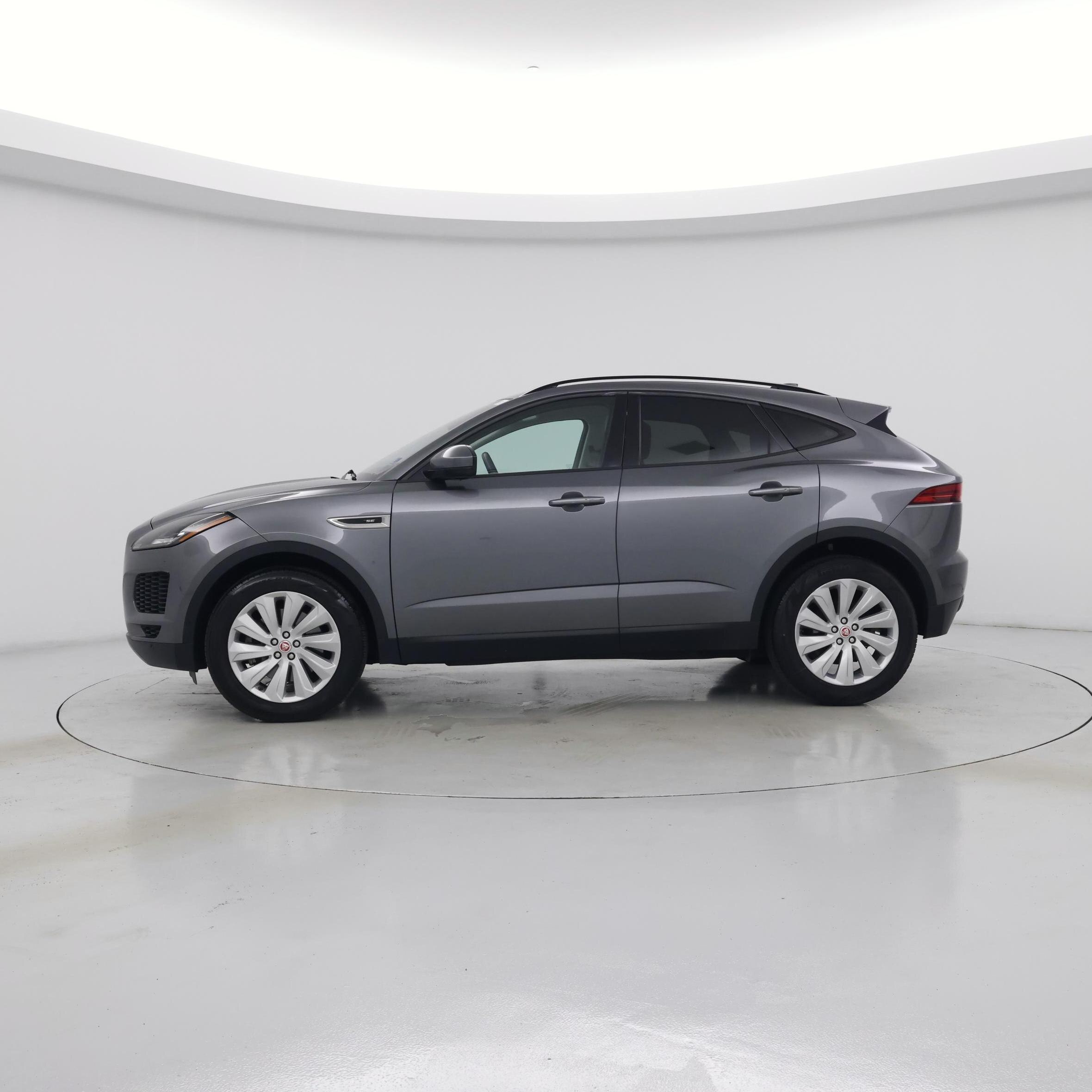 Thumbnail: 2020 Jaguar E-Pace - 3