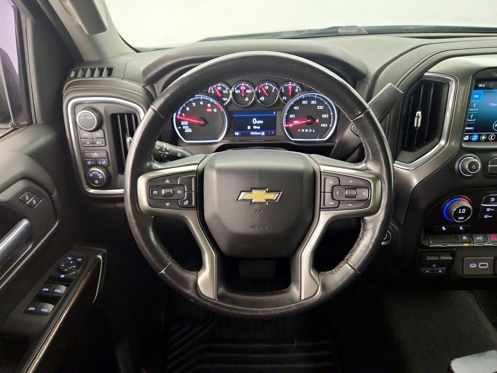 2021 Chevrolet Silverado 1500 LT - Photo 11