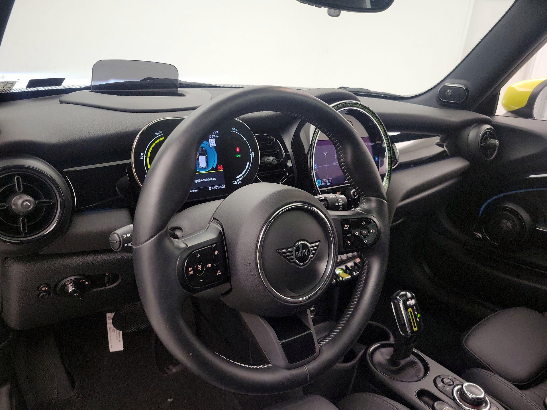 Thumbnail: 2022 MINI Cooper Hardtop - 9