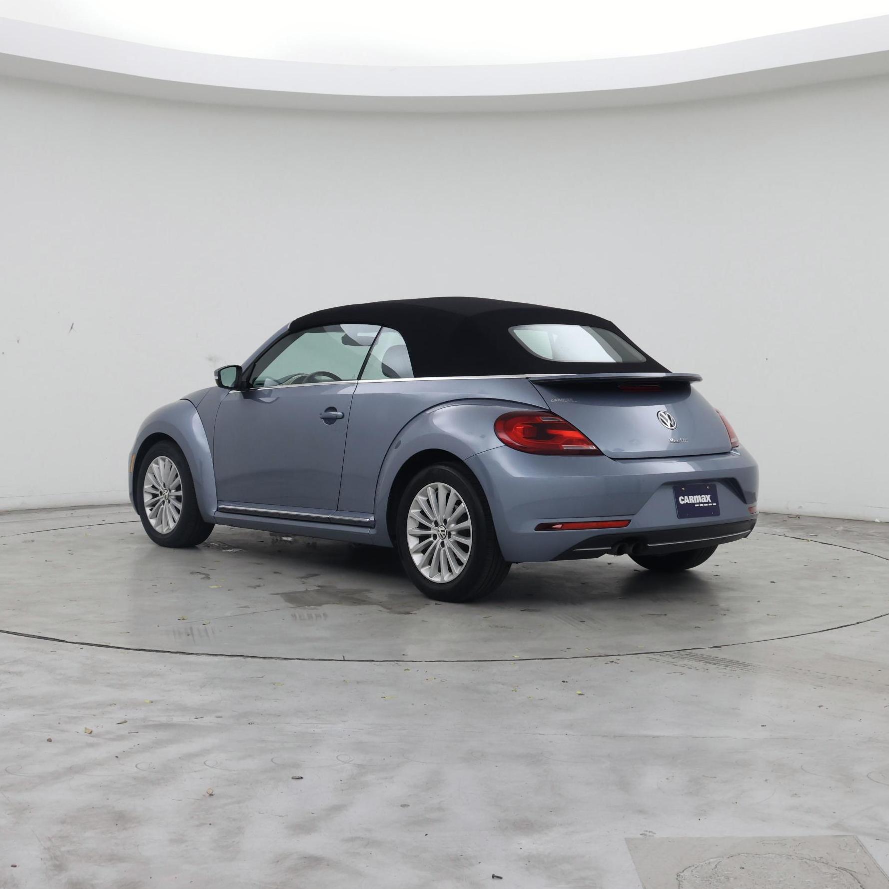 Thumbnail: 2019 Volkswagen Beetle - 2