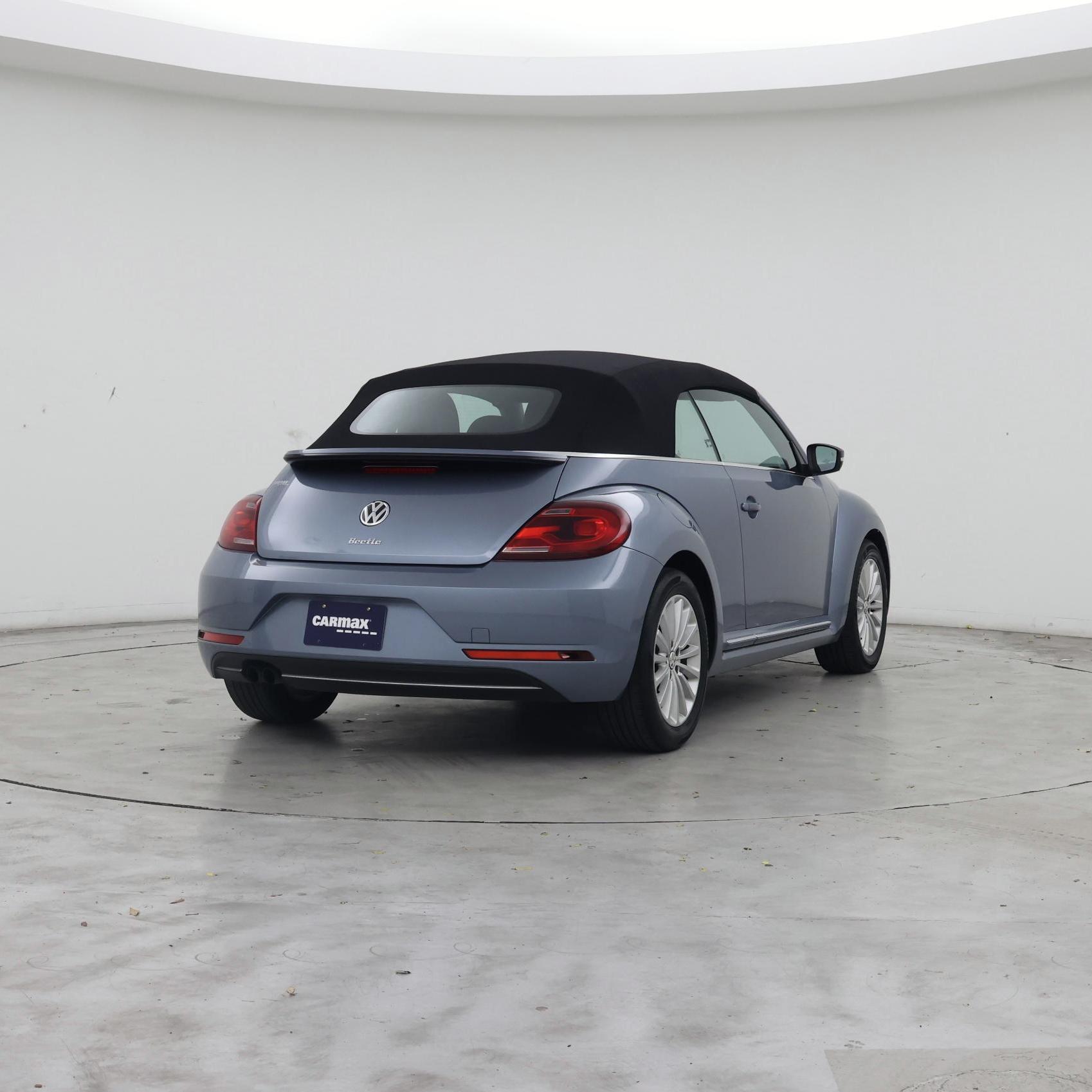 Thumbnail: 2019 Volkswagen Beetle - 8