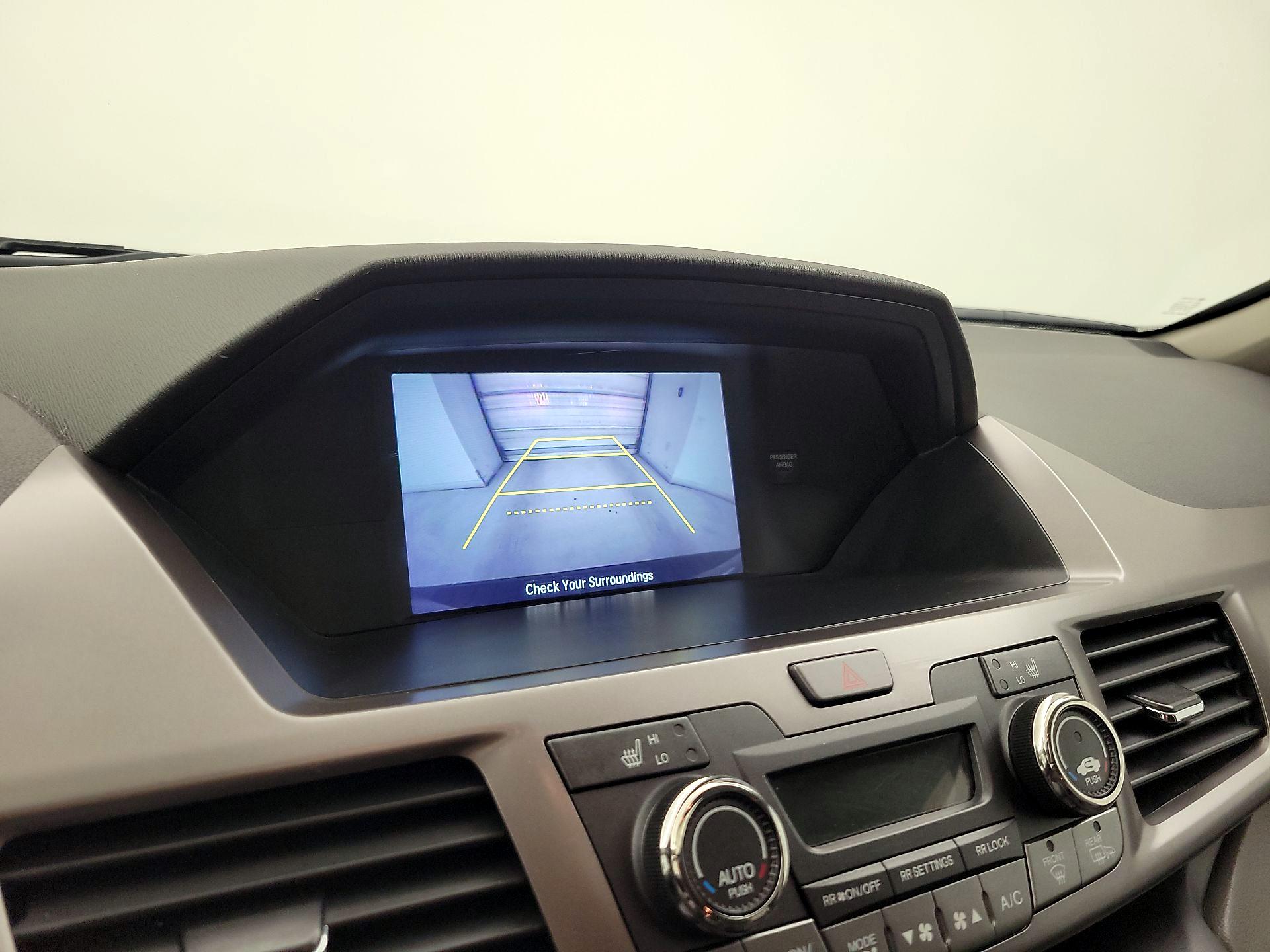 Thumbnail: 2017 Honda Odyssey - 14