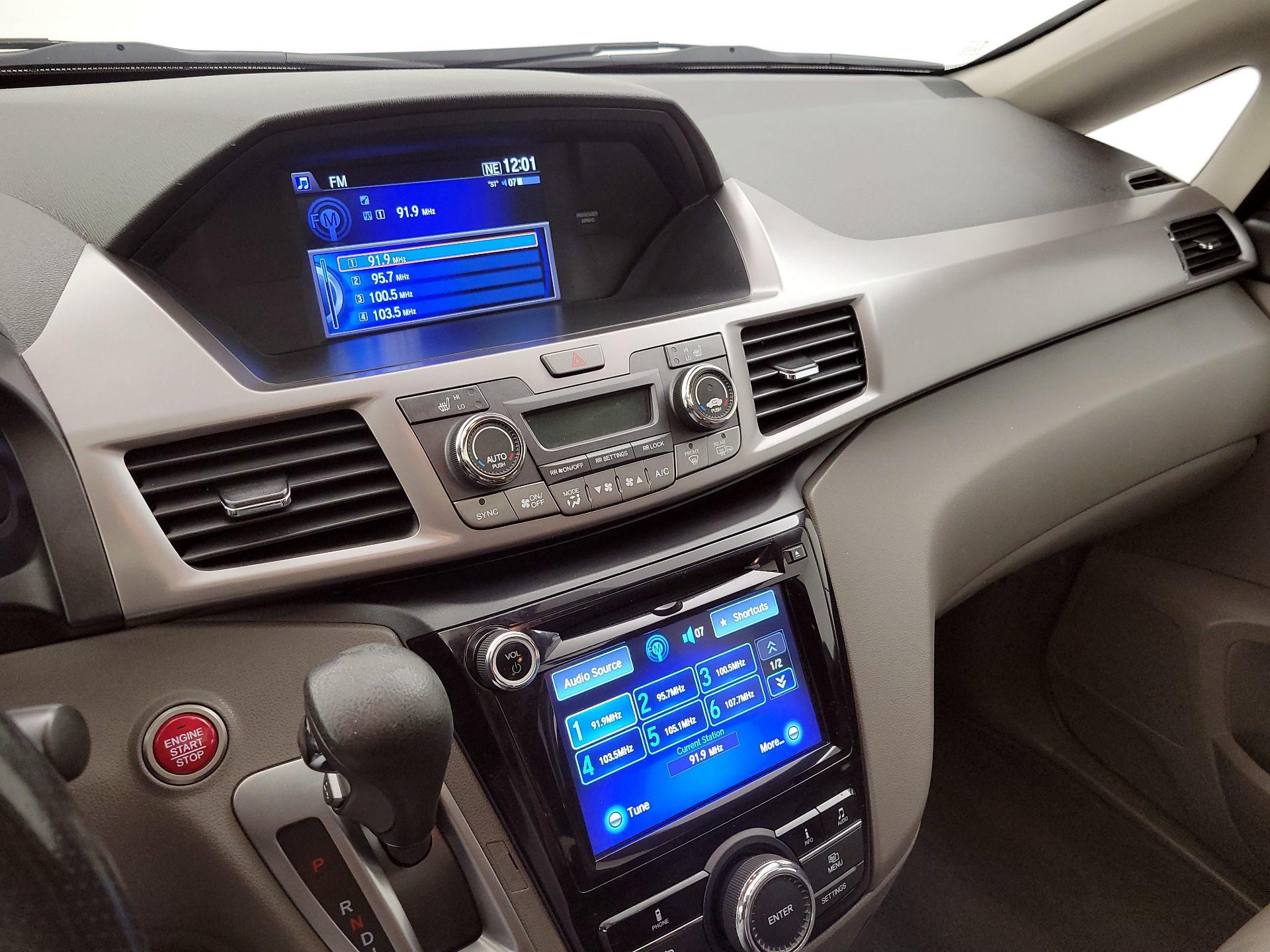 Thumbnail: 2017 Honda Odyssey - 15