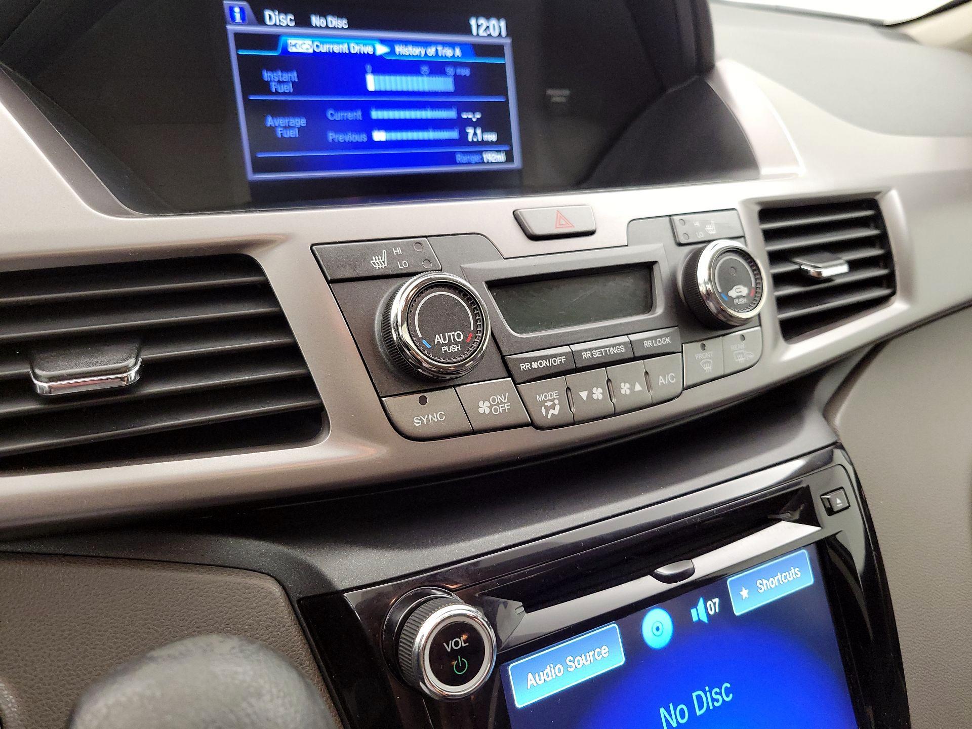 Thumbnail: 2017 Honda Odyssey - 16