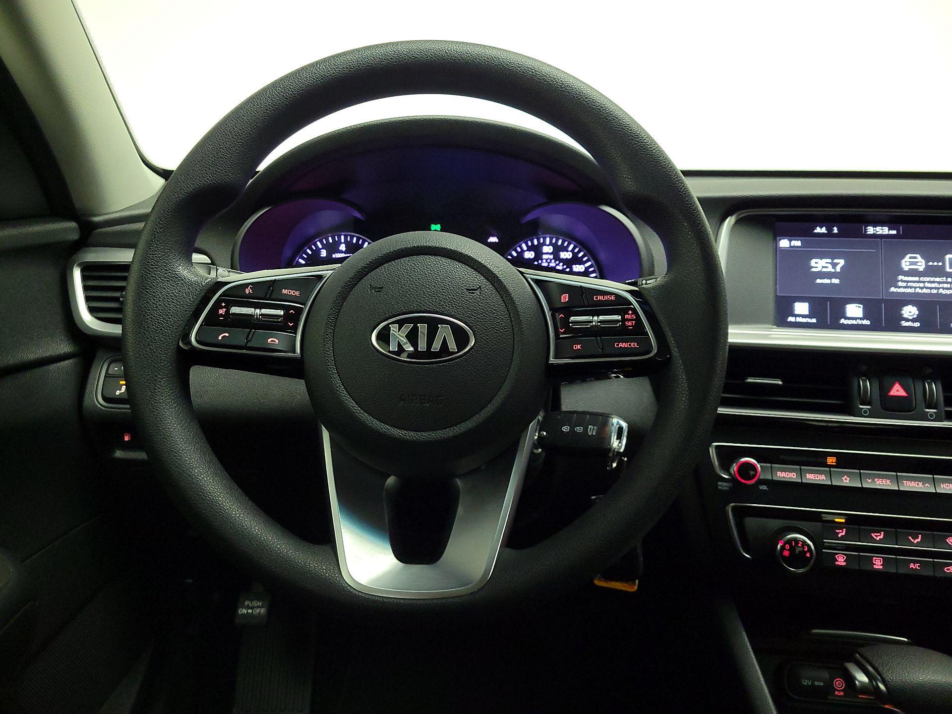 Thumbnail: 2019 Kia Optima - 10
