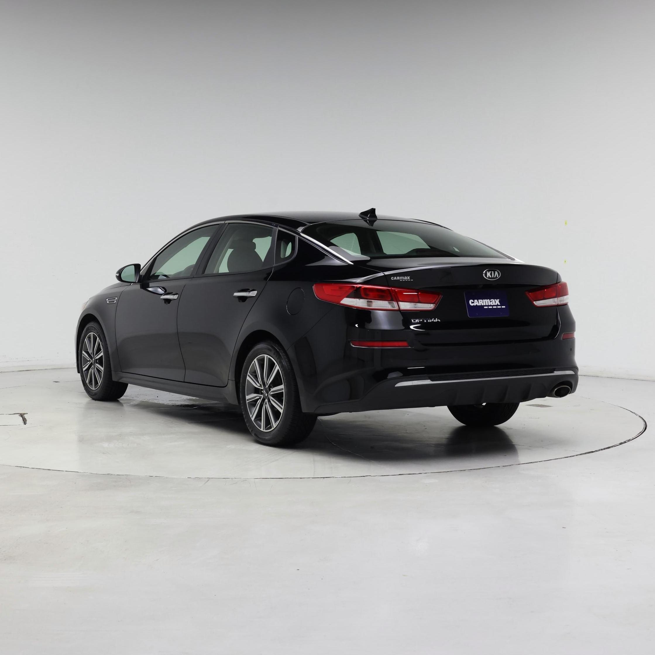 Thumbnail: 2019 Kia Optima - 2