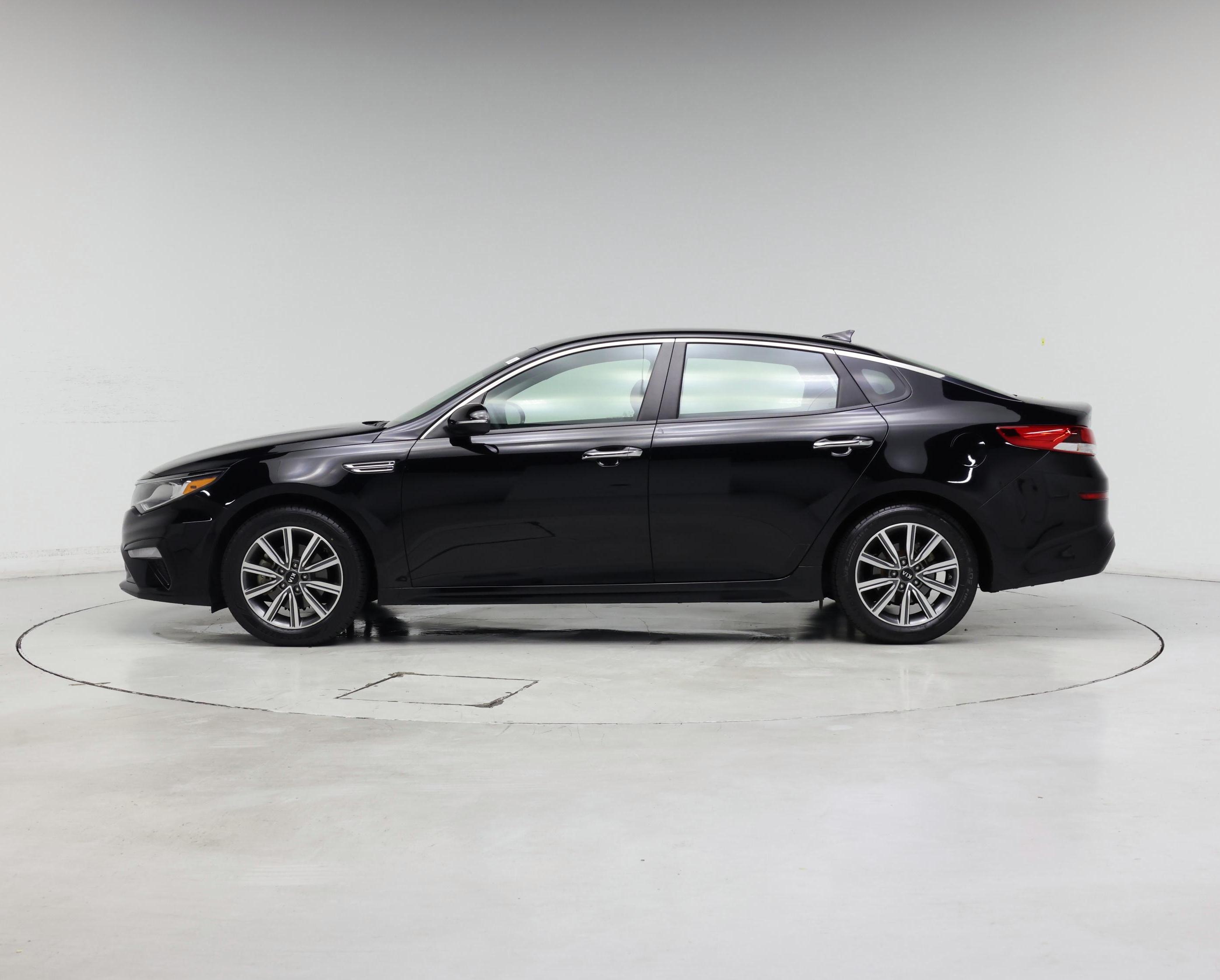 Thumbnail: 2019 Kia Optima - 3