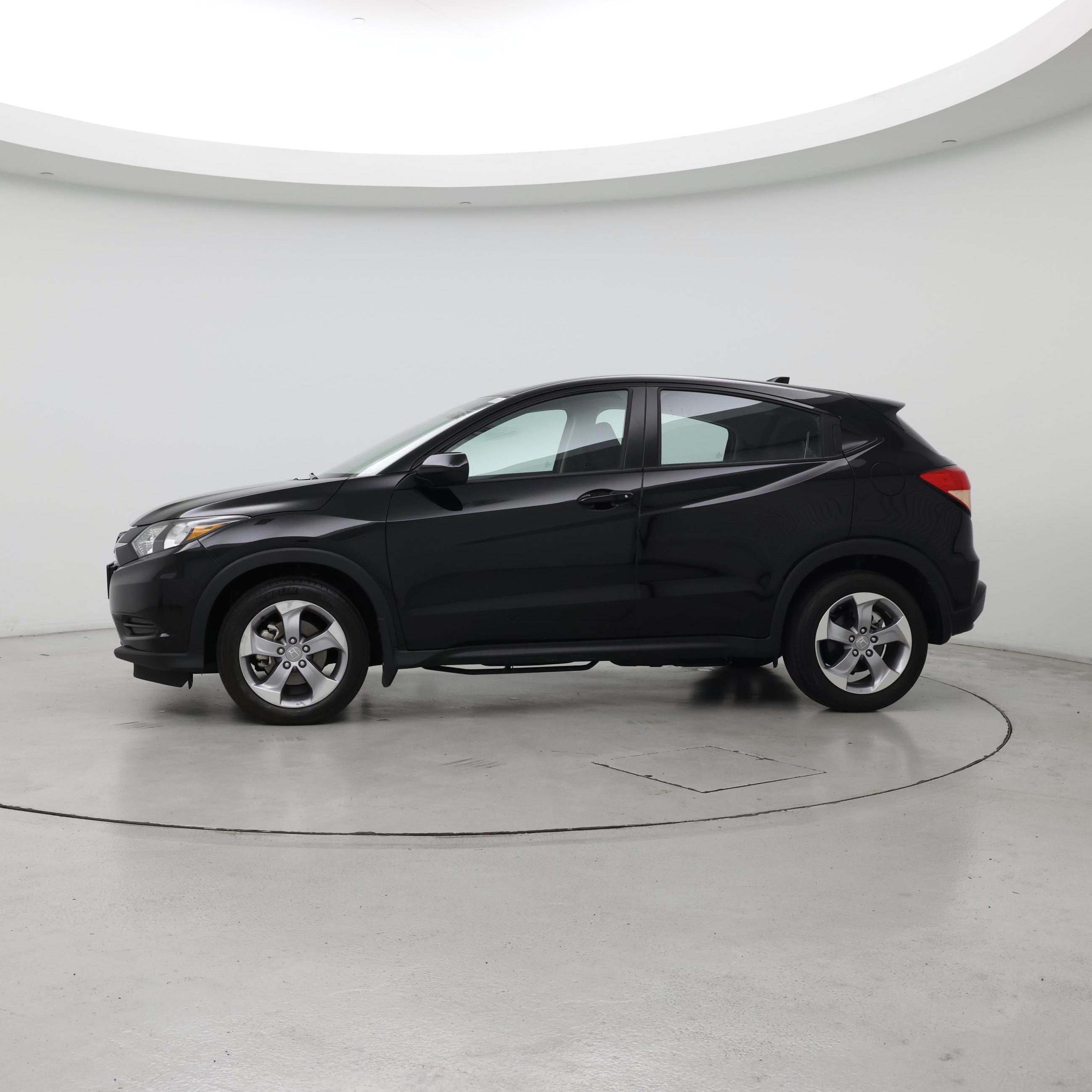 Thumbnail: 2018 Honda HR-V - 3