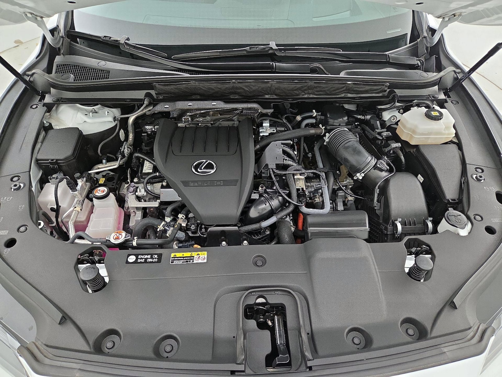 2024 Lexus RX Hybrid 500h - Photo 24