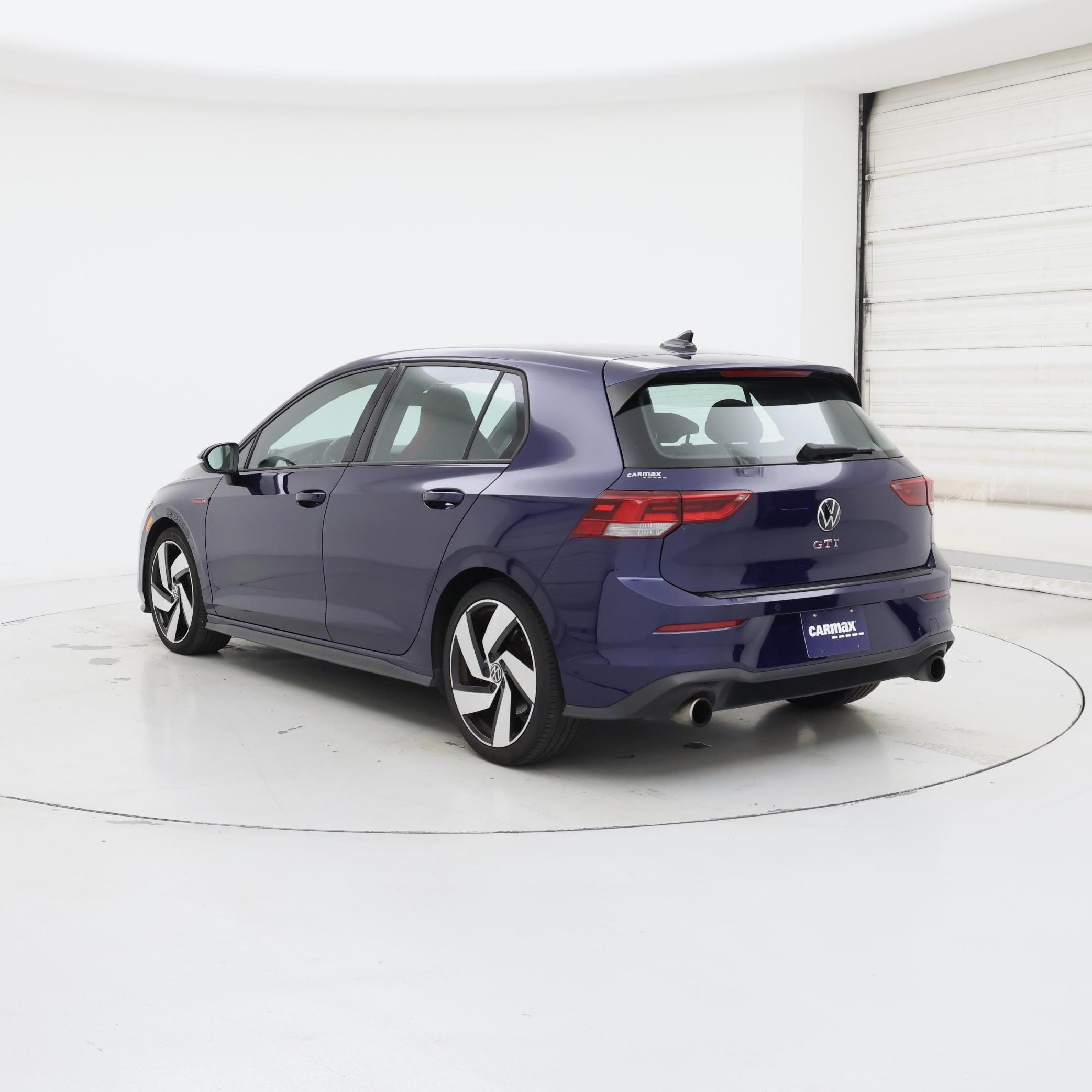 Thumbnail: 2022 Volkswagen Golf - 2