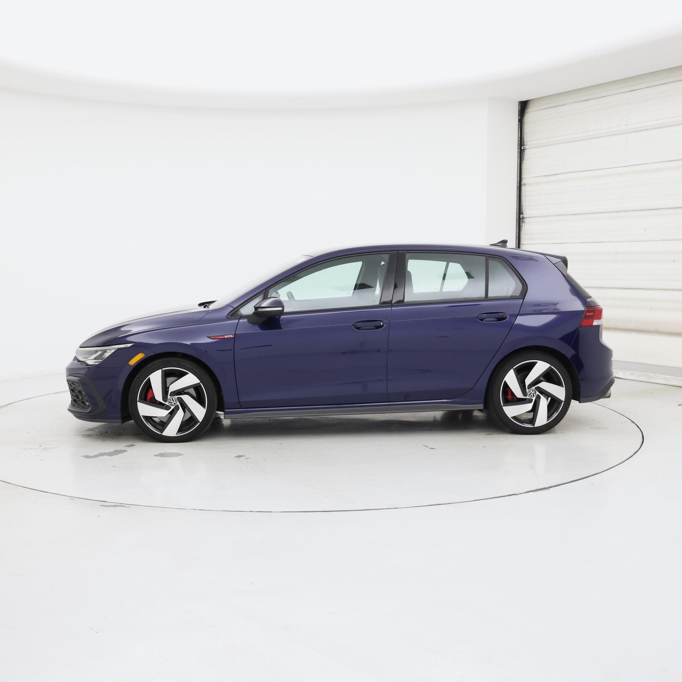 Thumbnail: 2022 Volkswagen Golf - 3